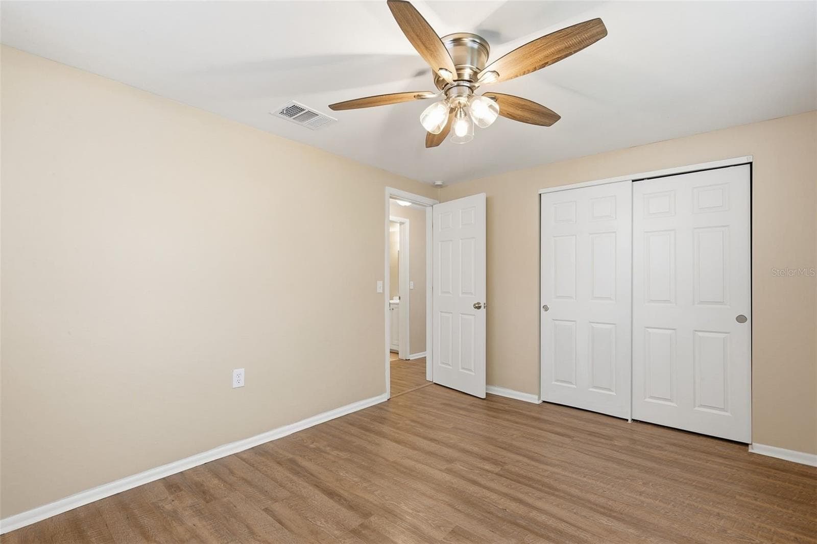 Single Family Residence at 3319 CANTRELL ST, HOLIDAY, photo 20 of 26