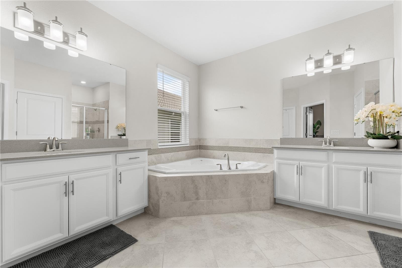 Primary Bathroom Main Level - 1474 OLYMPIC CLUB BLVD, CHAMPIONS GATE