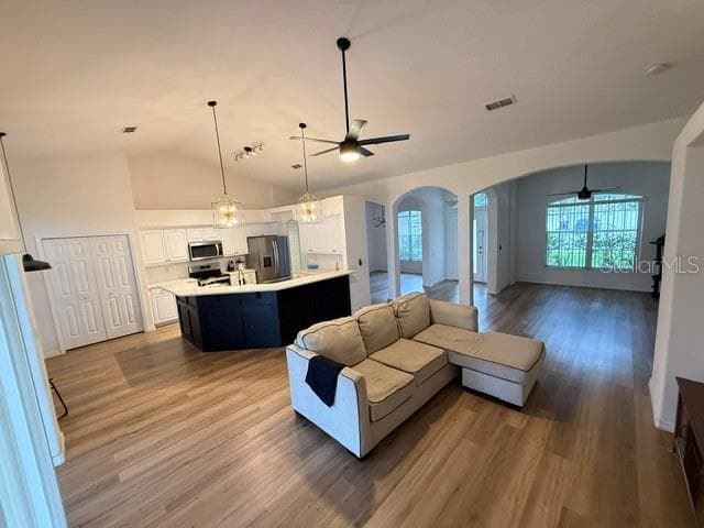 Single Family Residence at 3335 COUNTRYSIDE VIEW DR, ST CLOUD, photo 7 of 52