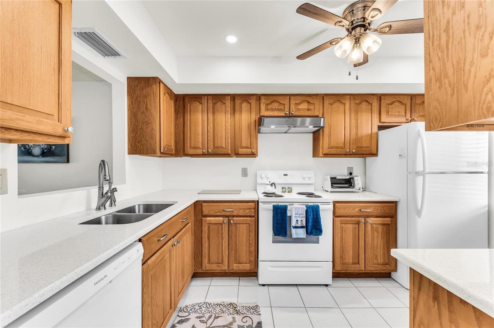 Condominium at 8977 MIDNIGHT PASS RD #219, SARASOTA, photo 12 of 73