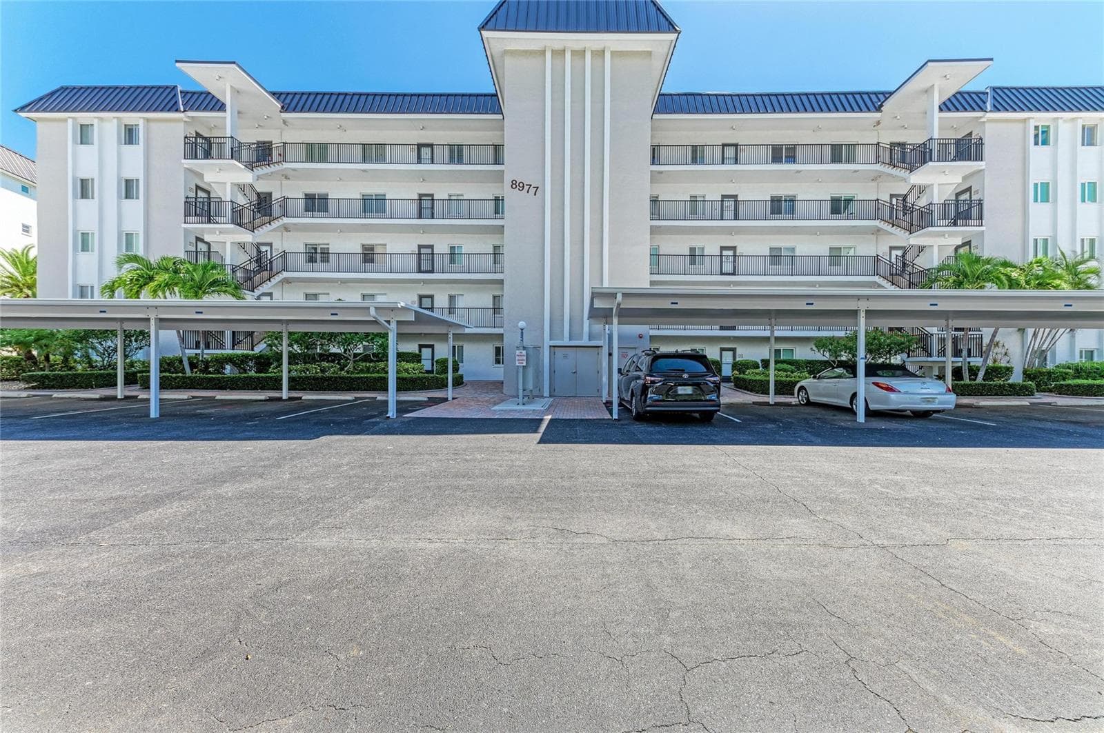 Condominium at 8977 MIDNIGHT PASS RD #219, SARASOTA, photo 34 of 73