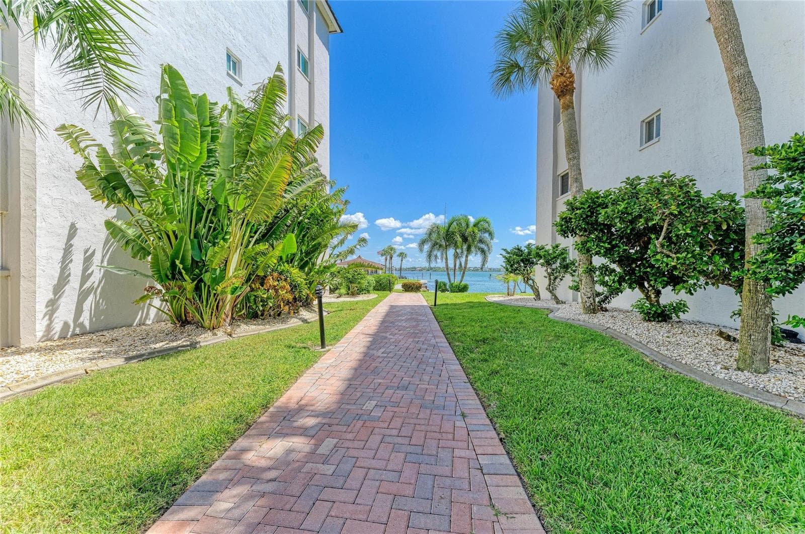 Condominium at 8977 MIDNIGHT PASS RD #219, SARASOTA, photo 36 of 73