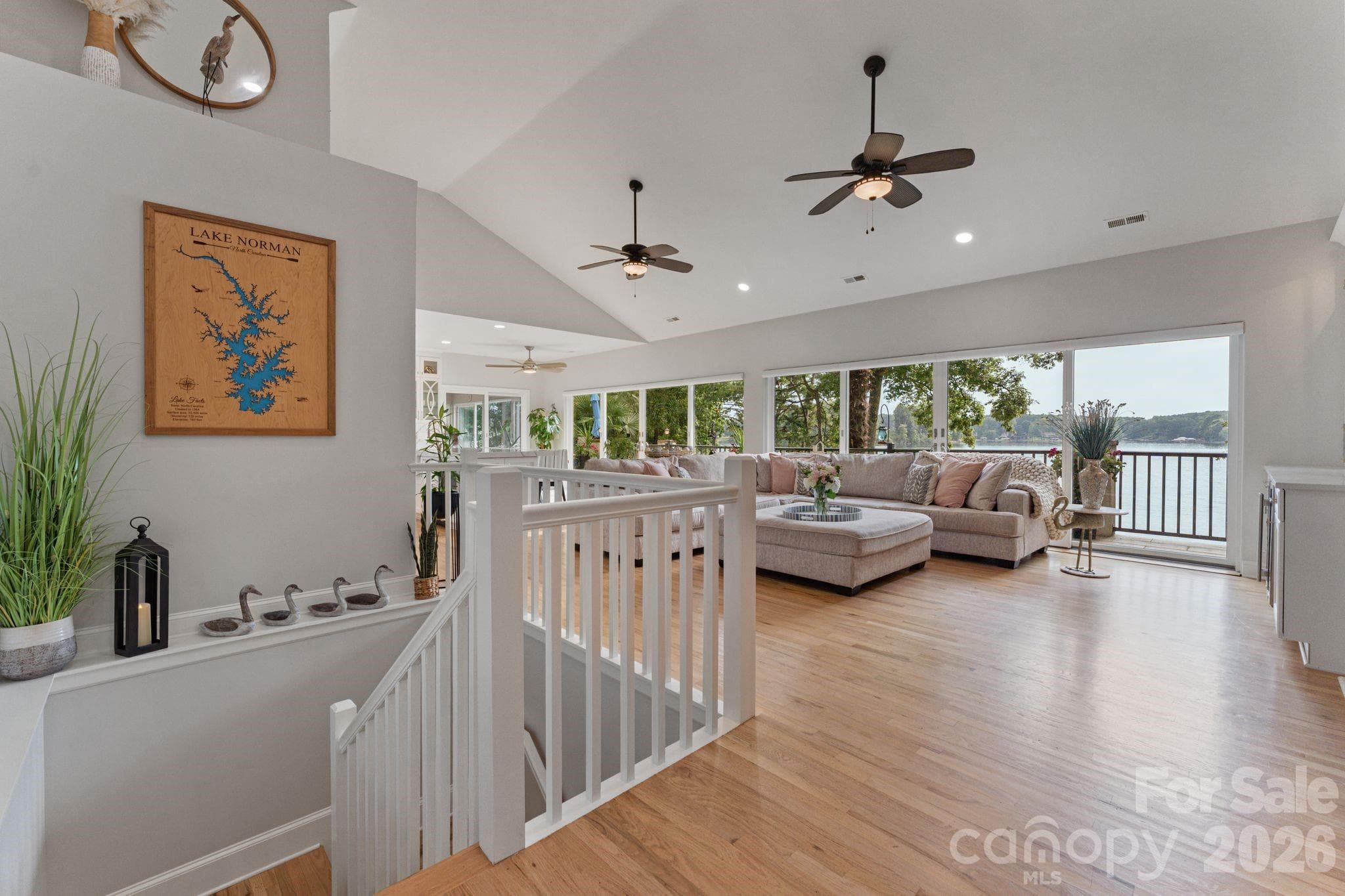 Single Family Residence at 172 Mariner Pointe Lane, Mooresville, photo 6 of 48