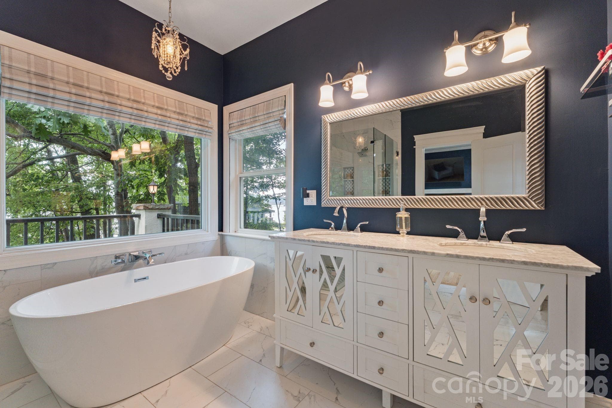 Single Family Residence at 172 Mariner Pointe Lane, Mooresville, photo 21 of 48