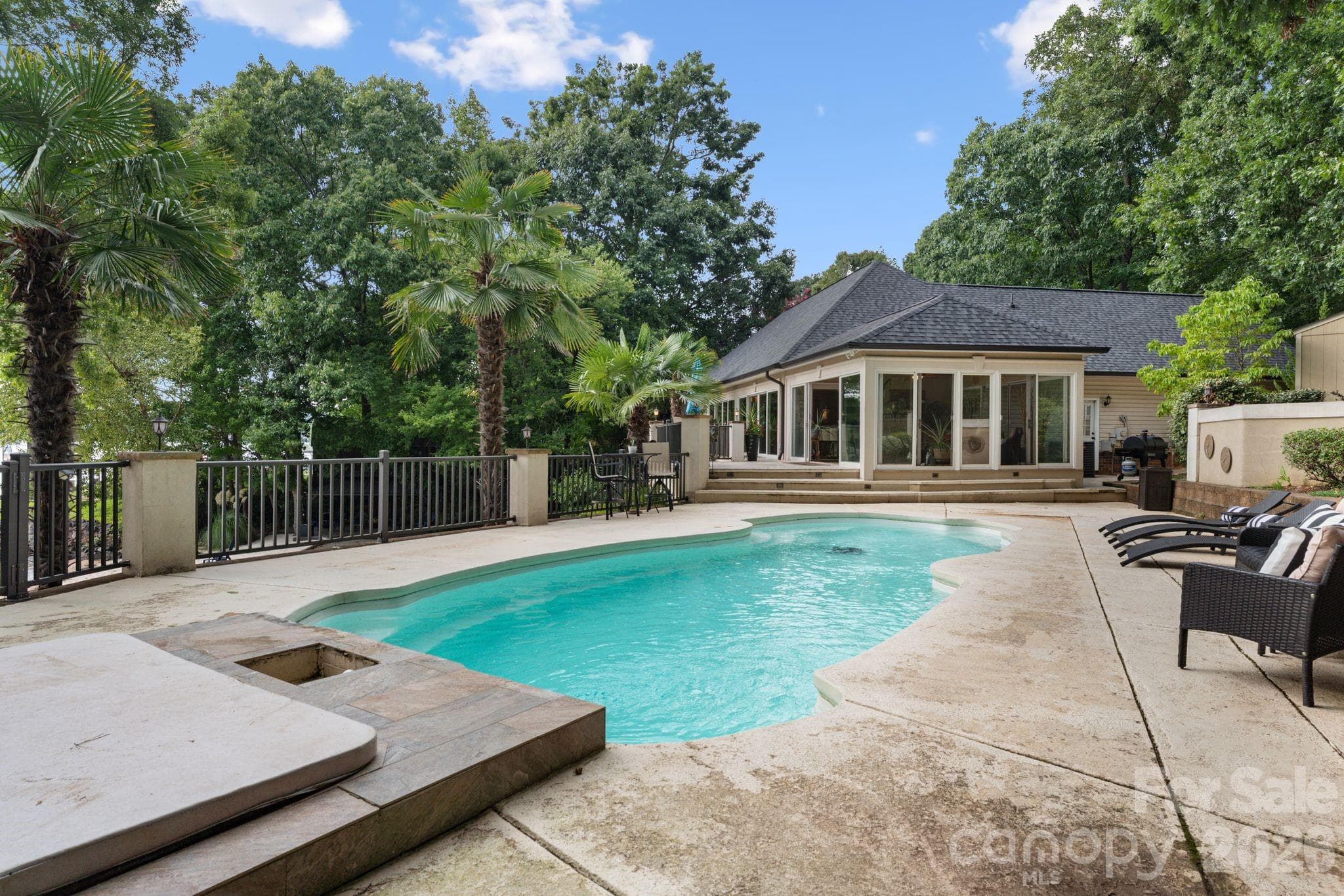 Single Family Residence at 172 Mariner Pointe Lane, Mooresville, photo 42 of 48