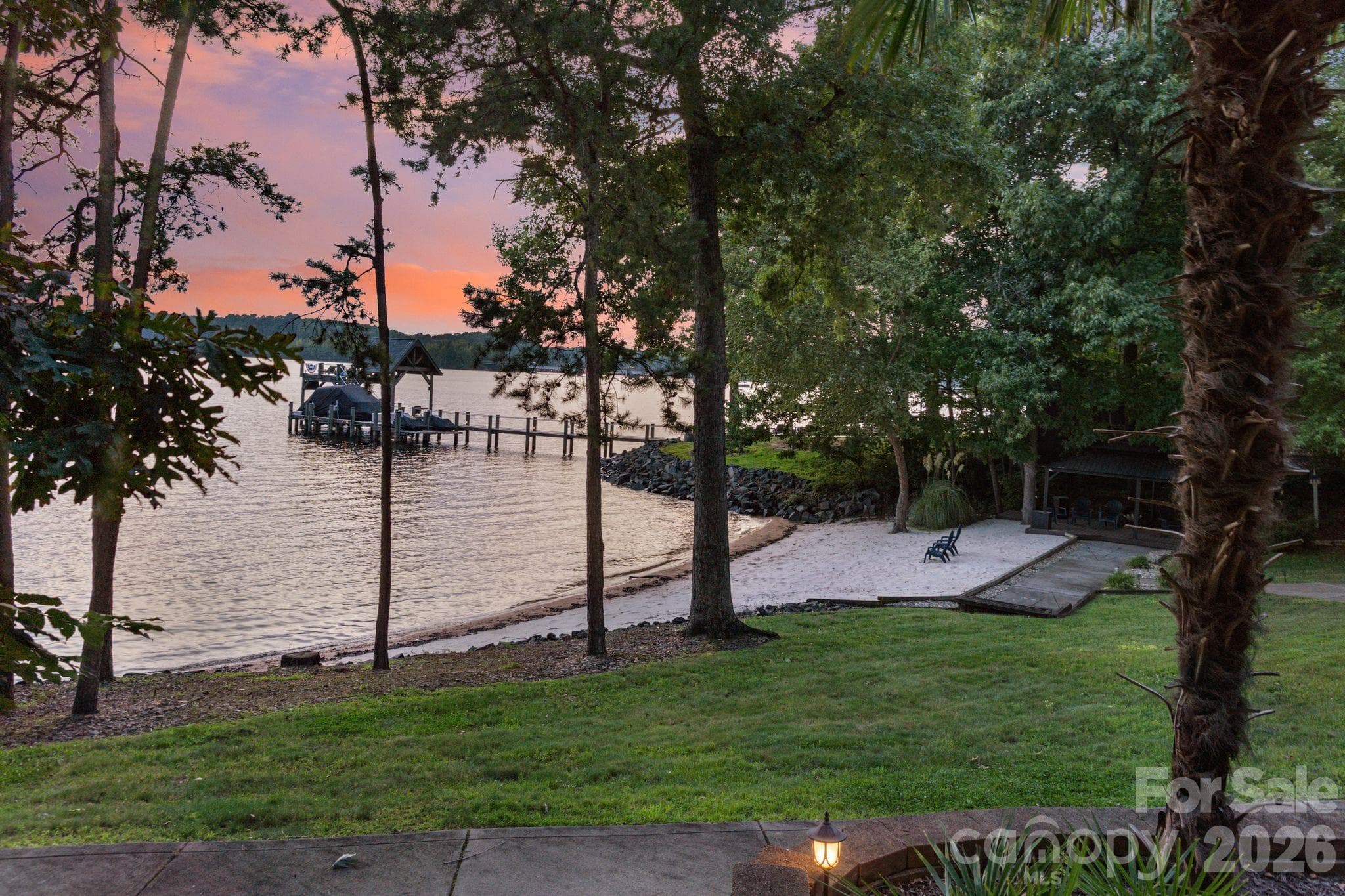 Single Family Residence at 172 Mariner Pointe Lane, Mooresville, photo 46 of 48