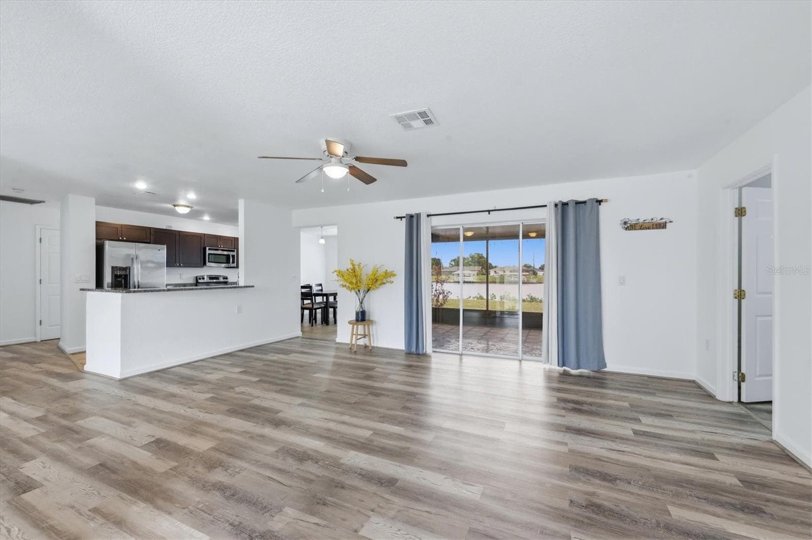 Single Family Residence at 814 ELLICOTT CIR NW, PORT CHARLOTTE, photo 20 of 52