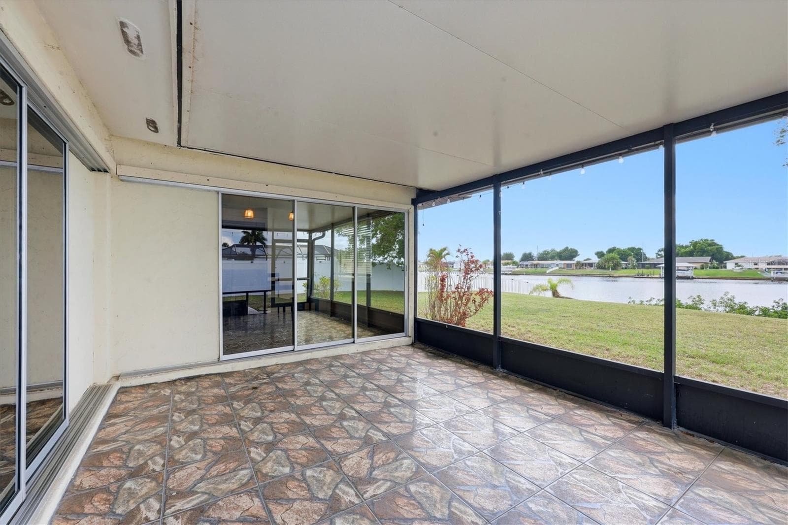 Single Family Residence at 814 ELLICOTT CIR NW, PORT CHARLOTTE, photo 40 of 52