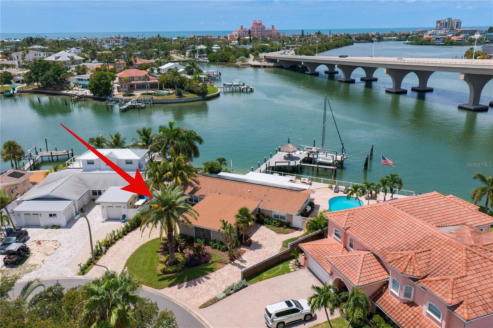 Single Family Residence at 3142 W VINA DEL MAR BLVD, ST PETE BEACH, photo 3 of 41