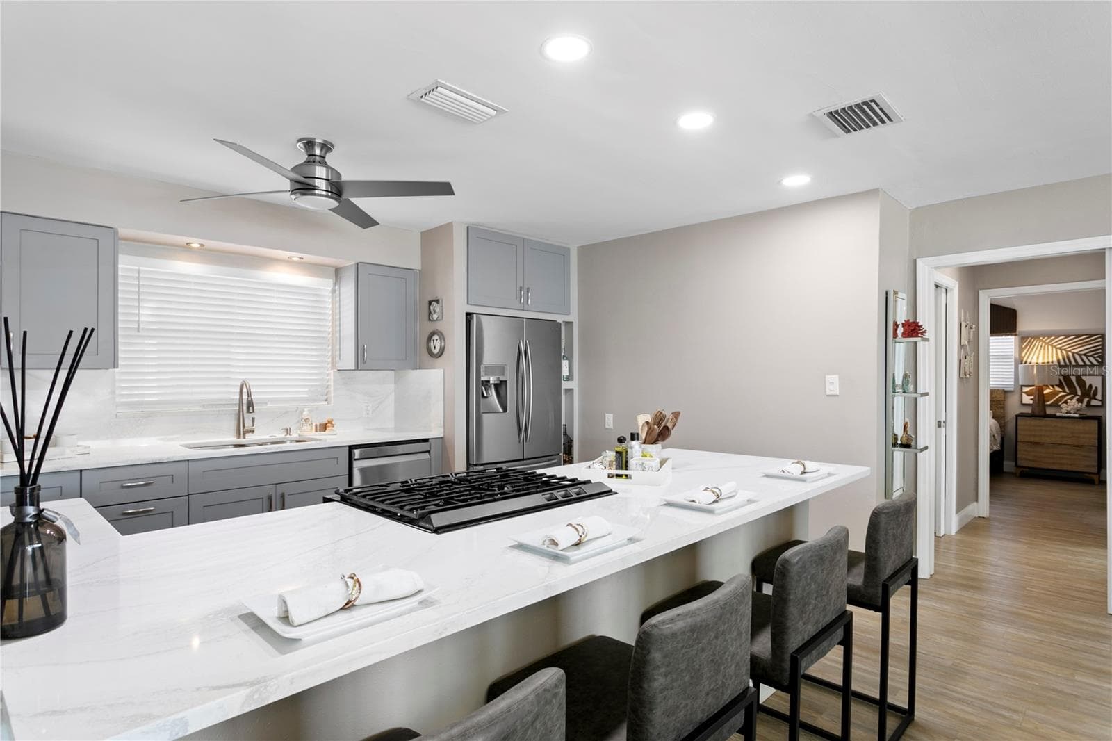 Single Family Residence at 3142 W VINA DEL MAR BLVD, ST PETE BEACH, photo 11 of 41