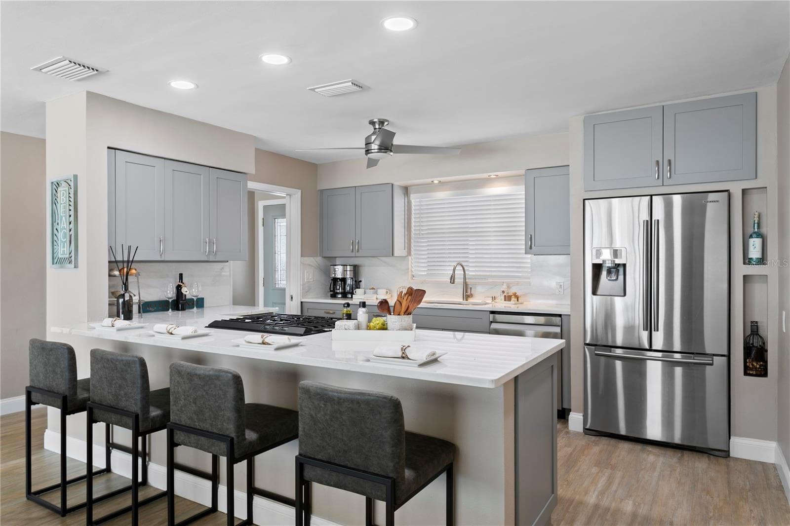 Single Family Residence at 3142 W VINA DEL MAR BLVD, ST PETE BEACH, photo 12 of 41