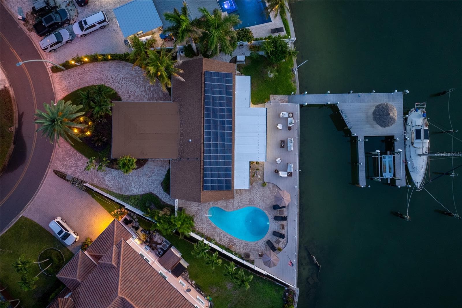 Single Family Residence at 3142 W VINA DEL MAR BLVD, ST PETE BEACH, photo 39 of 41