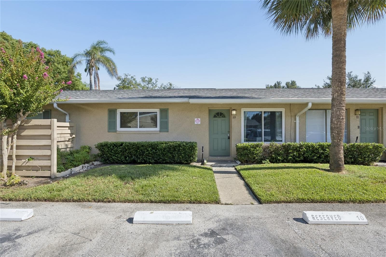 725 NORTHLAKE BLVD #10