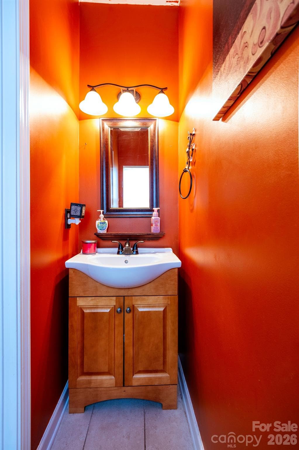 Half bath on Main level - 948 Sundance Drive, Gastonia