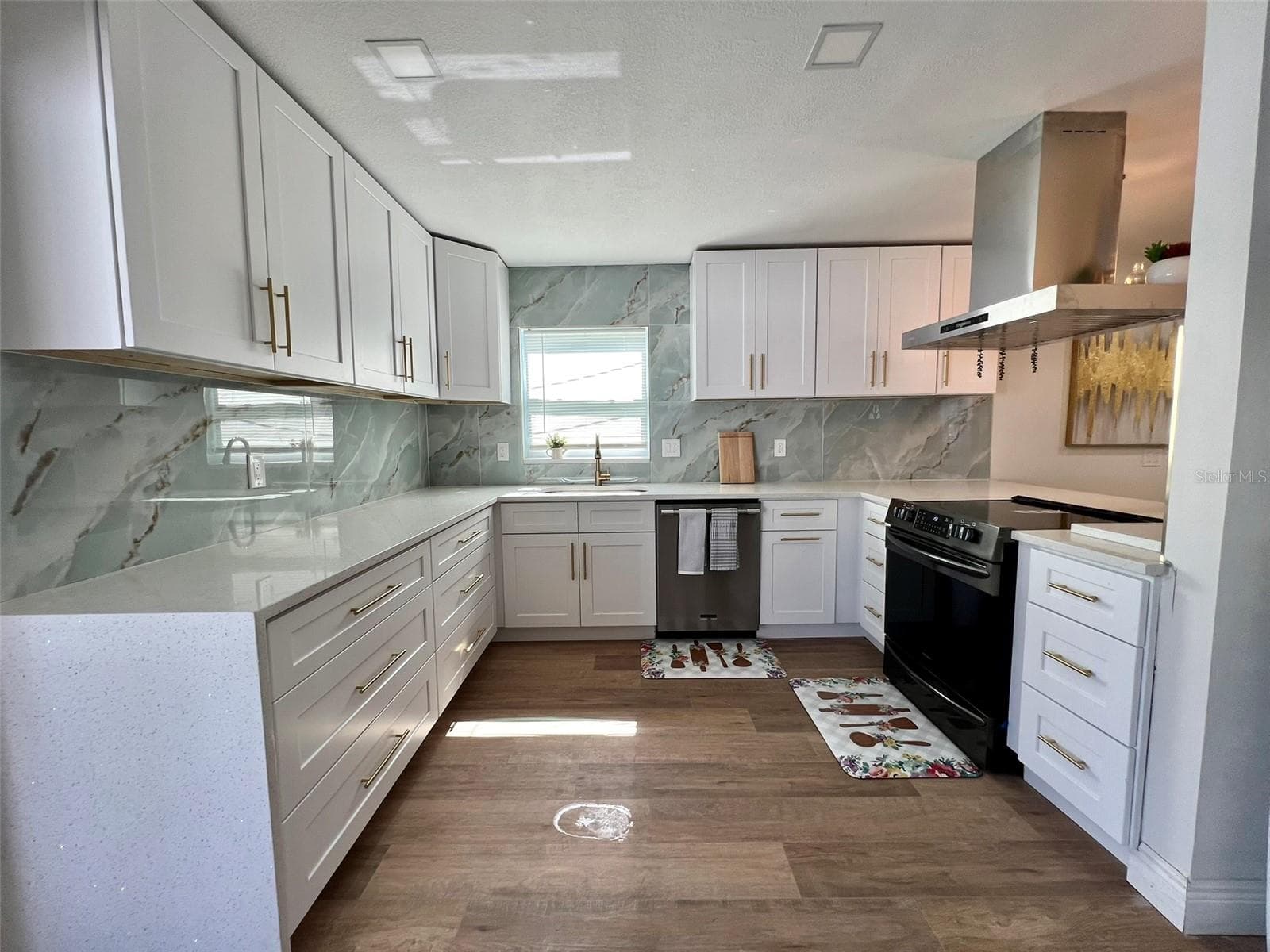 Single Family Residence at 1443 JEFFORDS ST, CLEARWATER, photo 10 of 24
