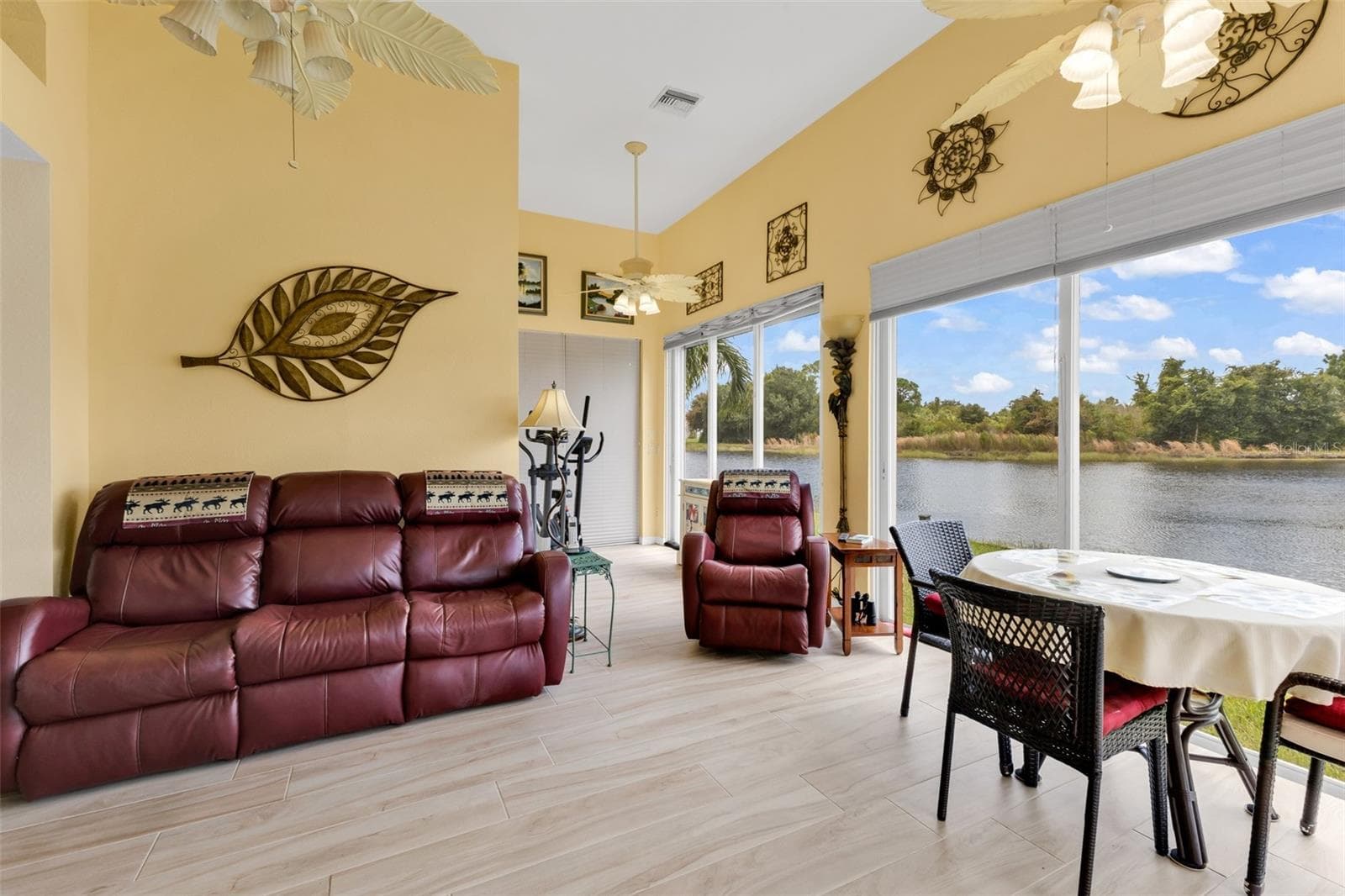 Single Family Residence at 24221 WESTGATE BLVD, PORT CHARLOTTE, photo 7 of 45