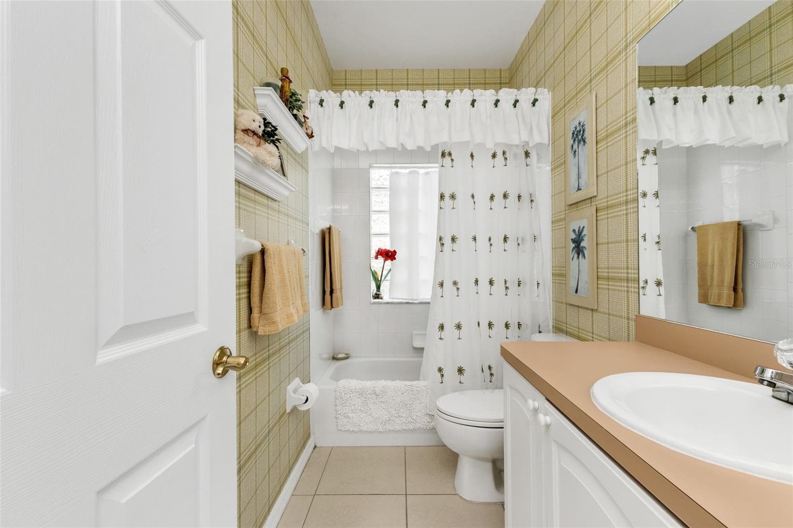 Single Family Residence at 24221 WESTGATE BLVD, PORT CHARLOTTE, photo 21 of 45