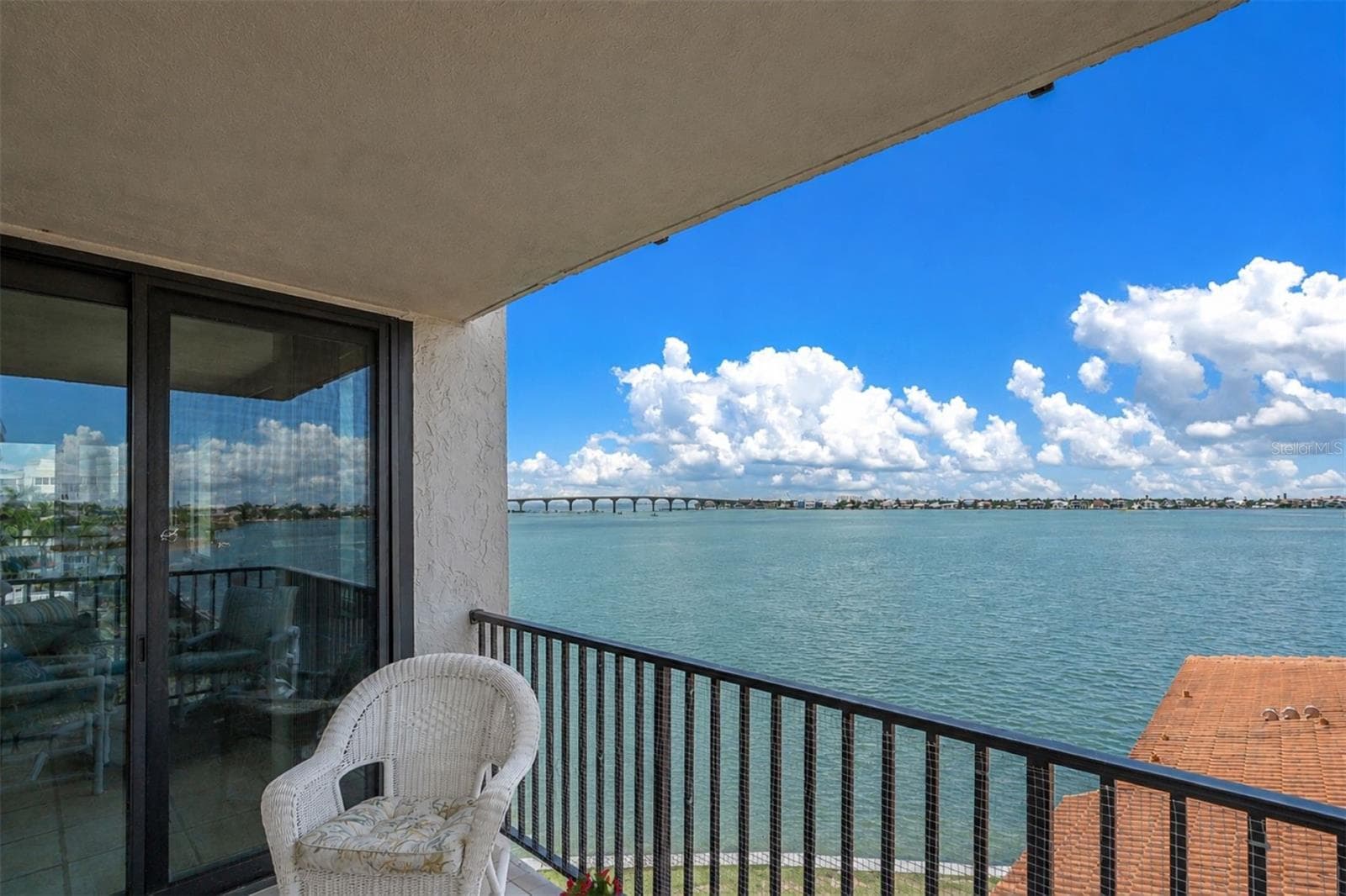 Private Covered Balcony Overlooking the Intracoastal - 6287 BAHIA DEL MAR CIR #401, ST PETERSBURG