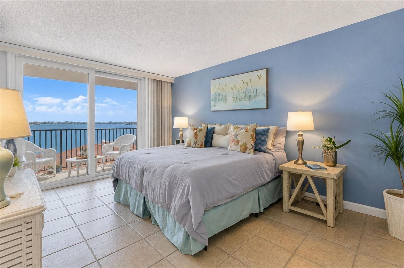King-Size Primary Bedroom with Beautiful Water Views - 6287 BAHIA DEL MAR CIR #401, ST PETERSBURG