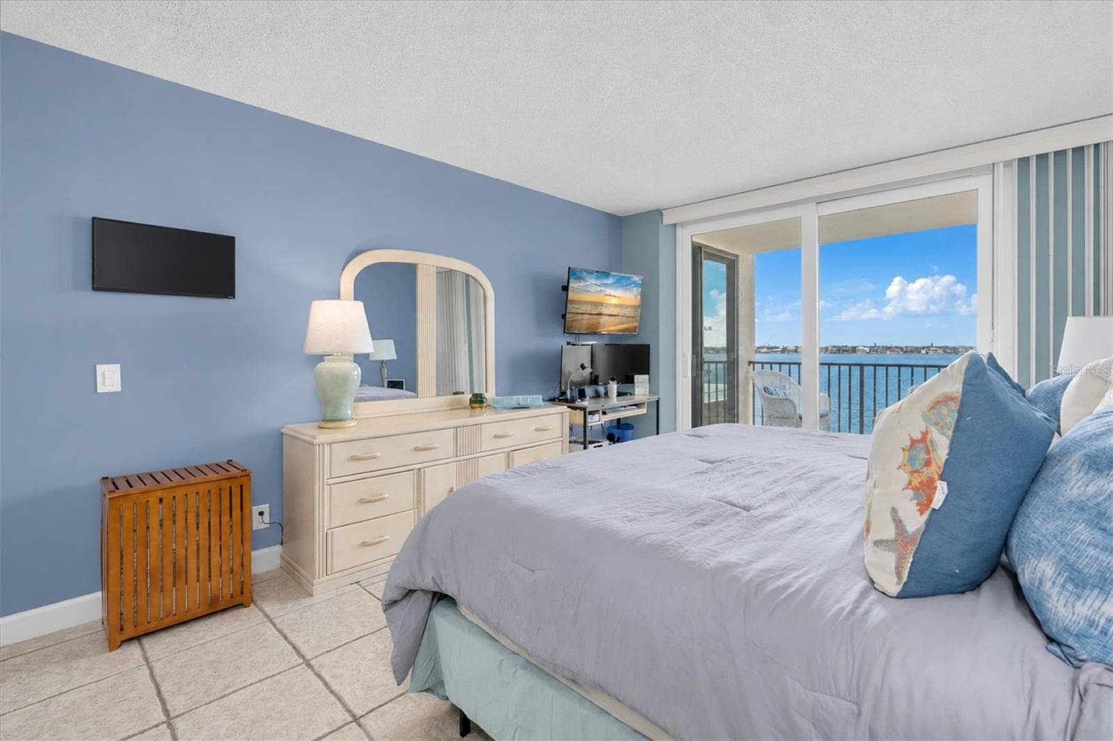 Wake Up to the Water from the Primary Bedroom - 6287 BAHIA DEL MAR CIR #401, ST PETERSBURG