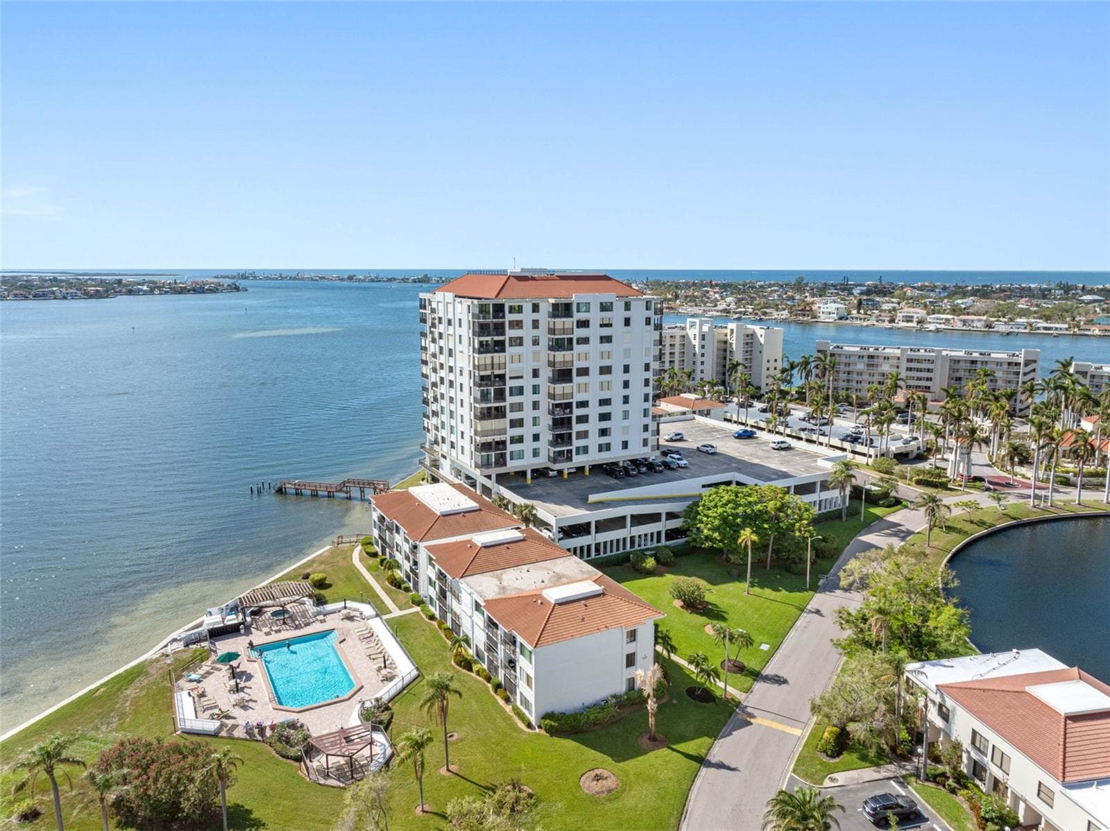 Waterfront Pool, Palms and the Isla del Sol Lifestyle - 6287 BAHIA DEL MAR CIR #401, ST PETERSBURG