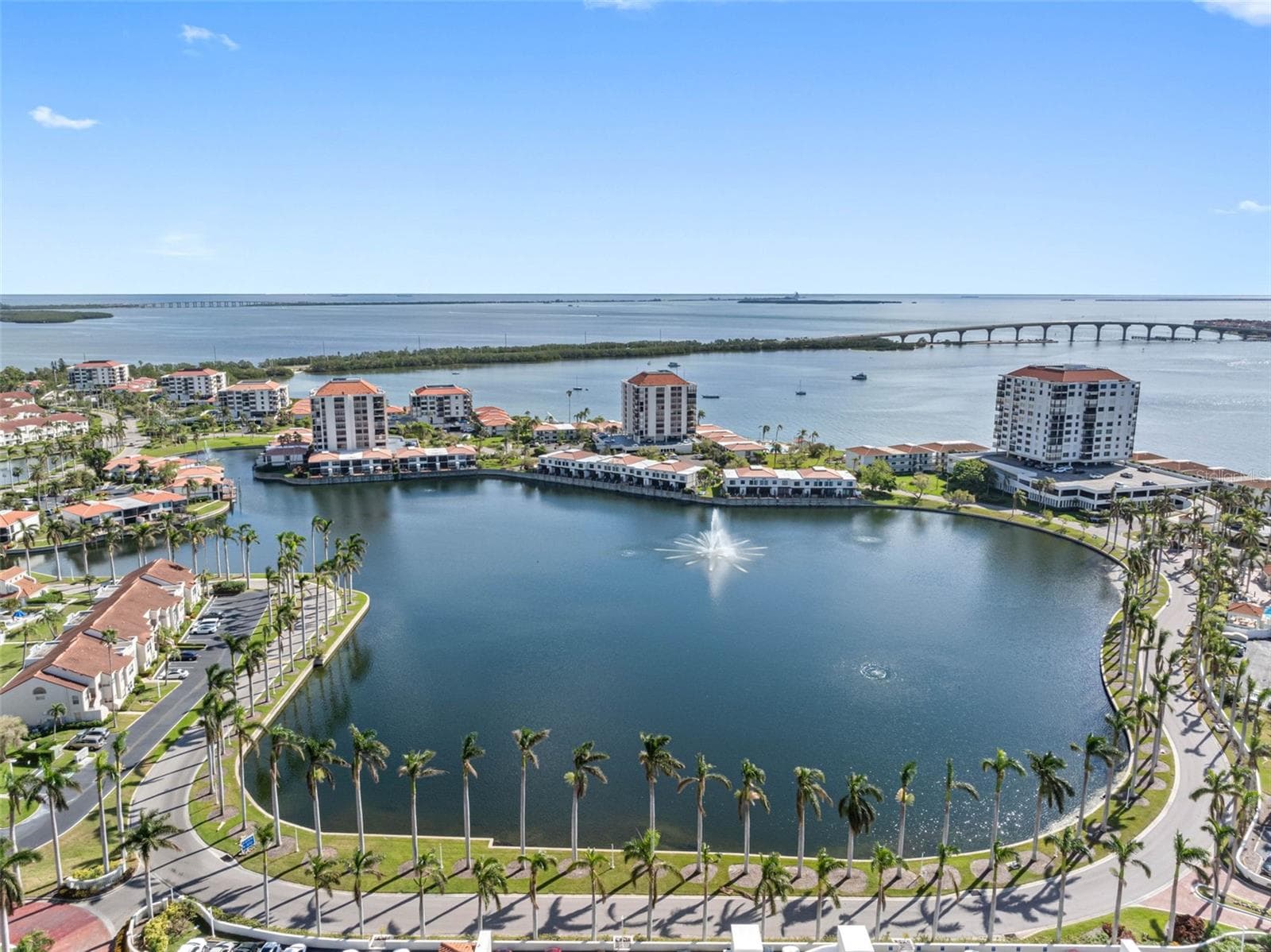 Bahia Pointe — Ideally Positioned at the Southwestern Point of Isla del Sol - 6287 BAHIA DEL MAR CIR #401, ST PETERSBURG