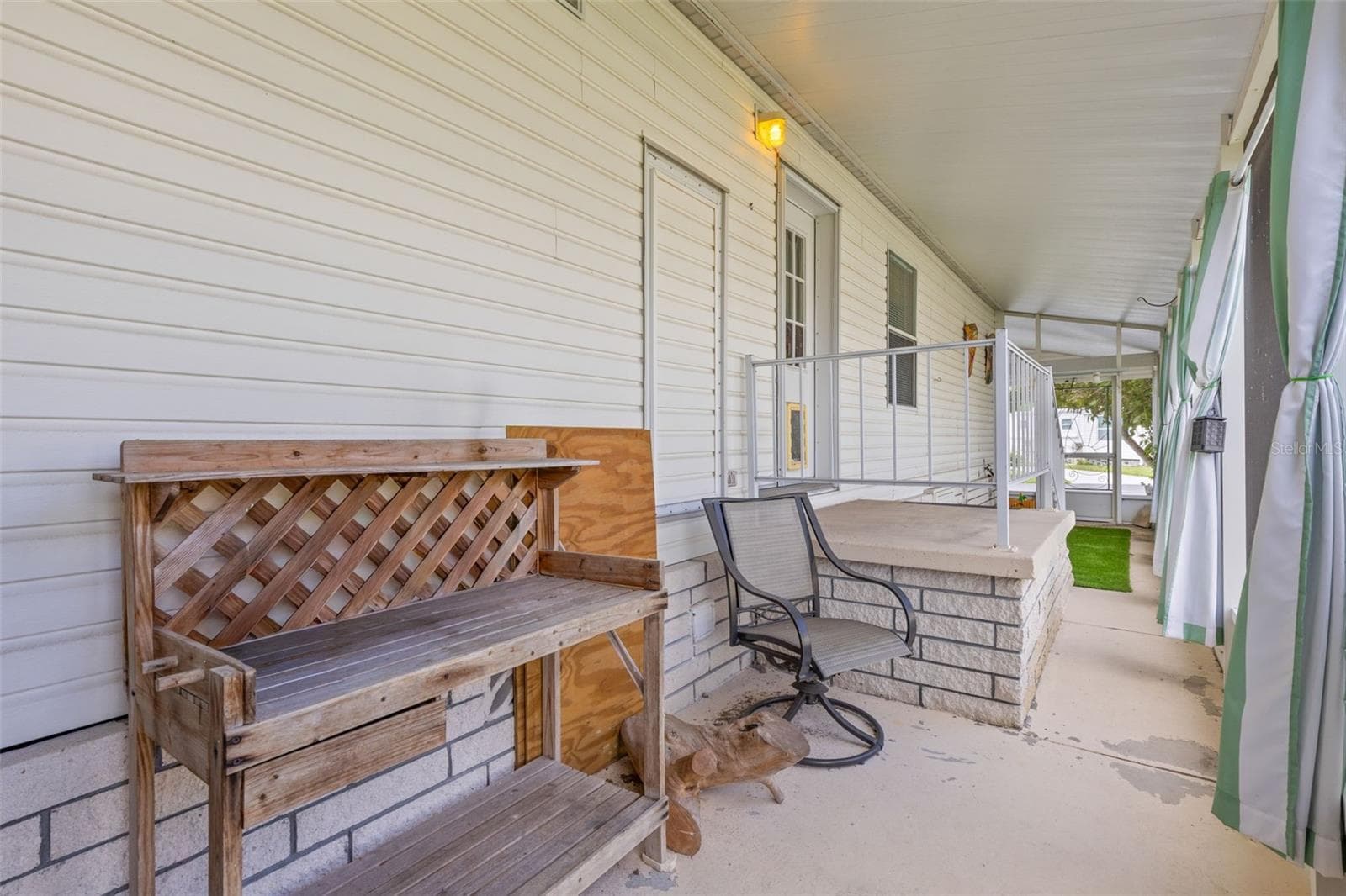 Manufactured Home at 357 MOUNT SAXON AVE NE #323, ST PETERSBURG, photo 19 of 39
