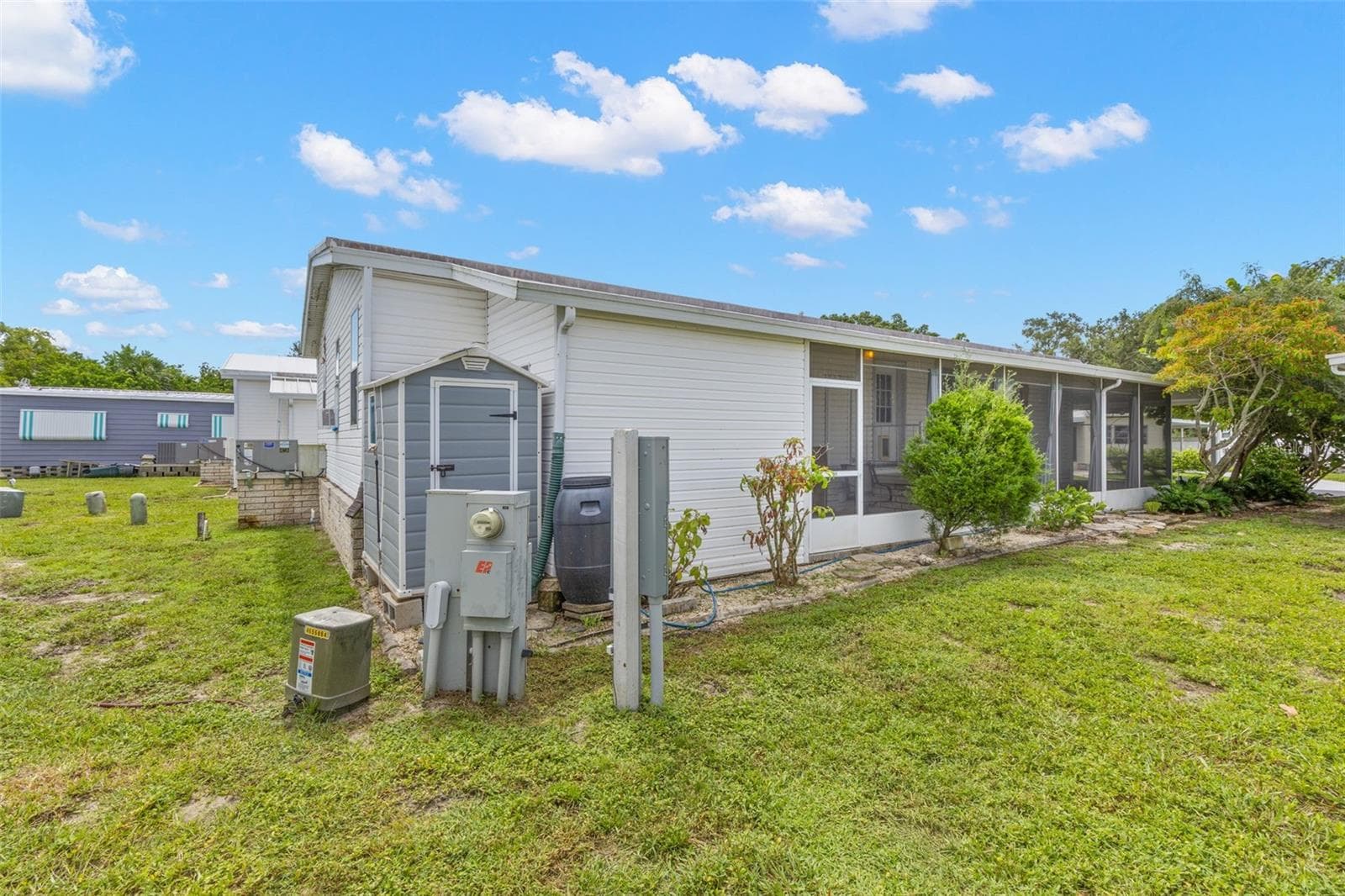 Manufactured Home at 357 MOUNT SAXON AVE NE #323, ST PETERSBURG, photo 20 of 39
