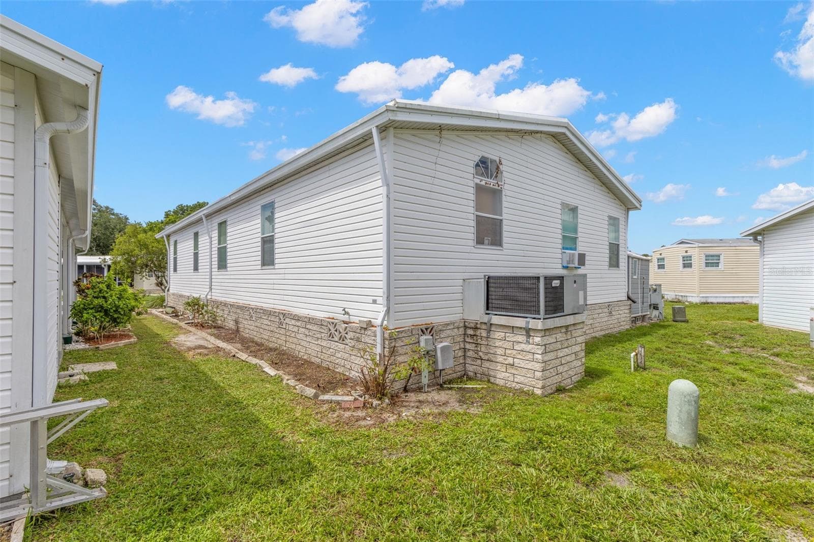 Manufactured Home at 357 MOUNT SAXON AVE NE #323, ST PETERSBURG, photo 21 of 39