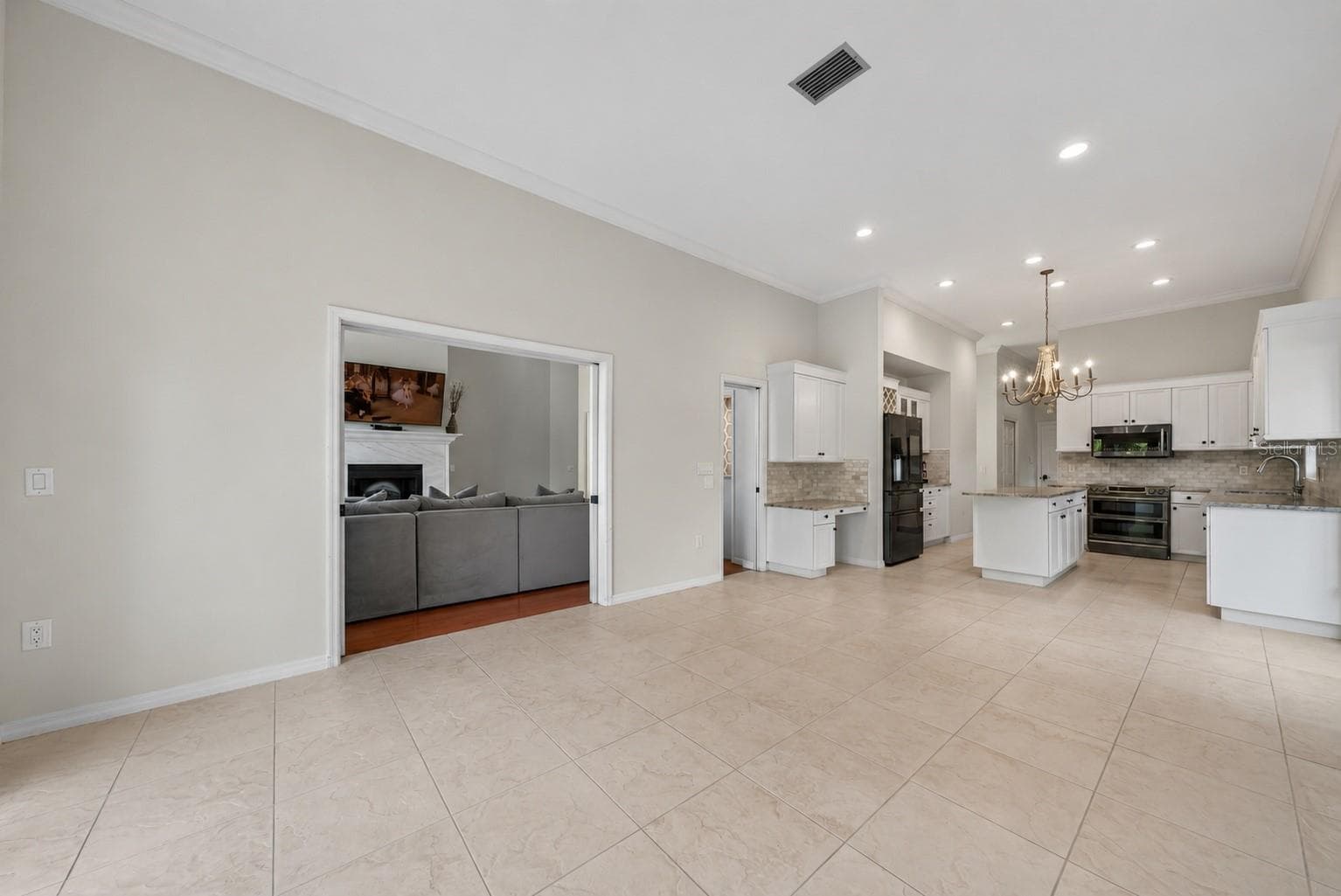 Single Family Residence at 226 SAINT JAMES PARK, OSPREY, photo 14 of 89