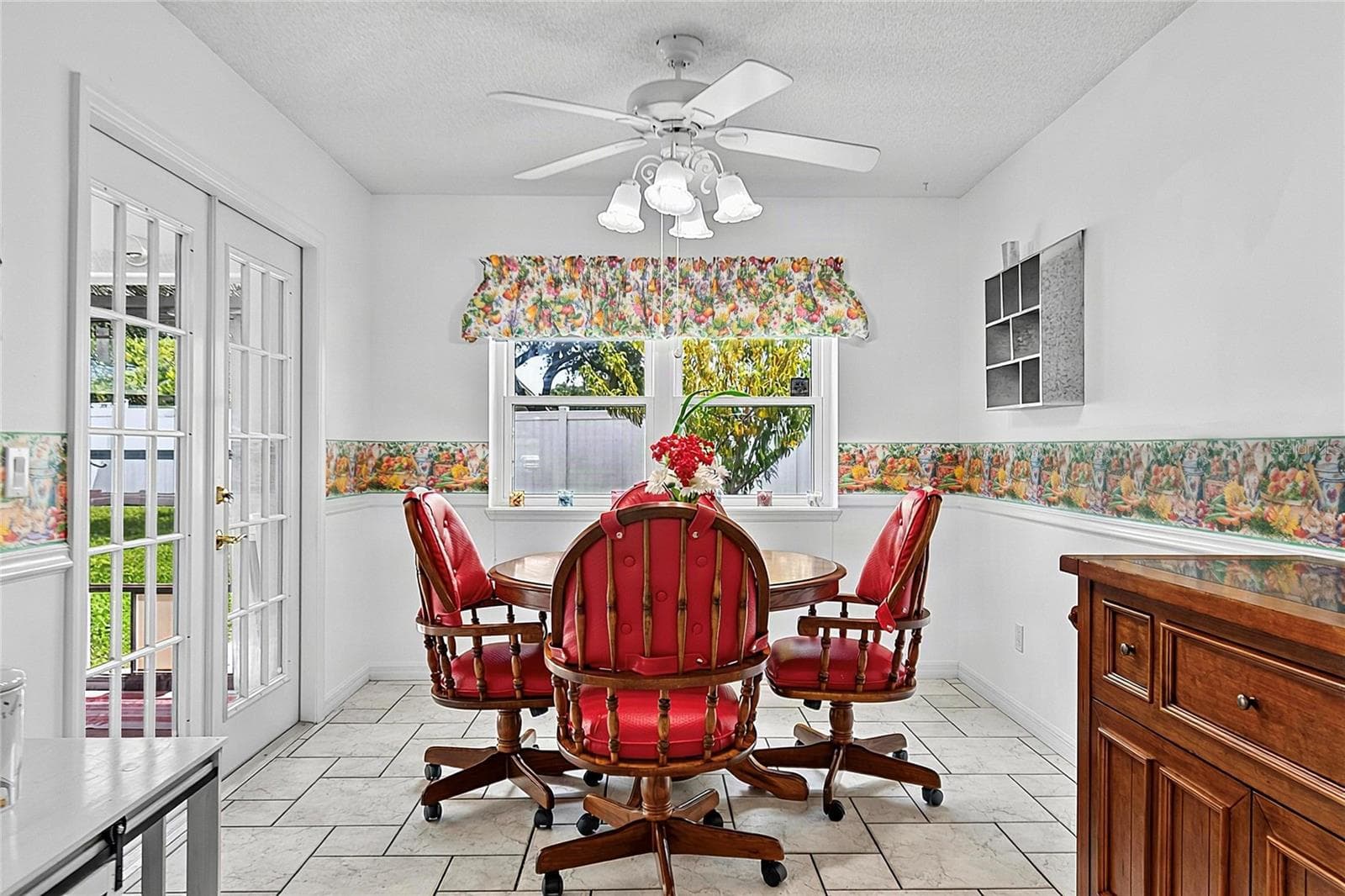 Breakfast nook - 43 FOLSON LN, PALM COAST