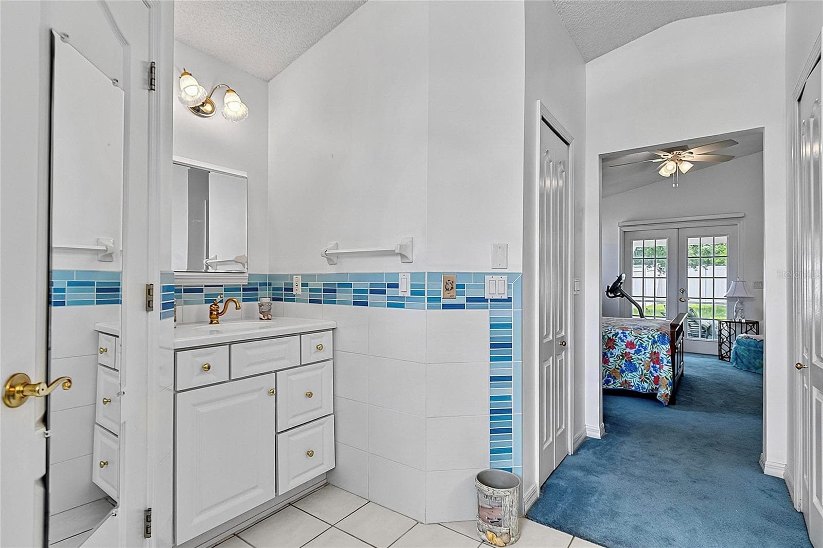 Primary bath with dual vanity - 43 FOLSON LN, PALM COAST