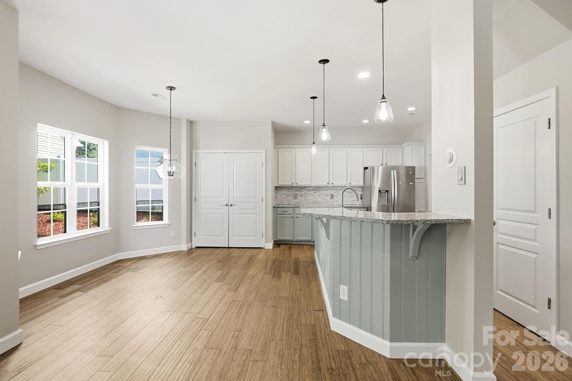 Single Family Residence at 11402 Heritage Green Drive, Cornelius, photo 9 of 48