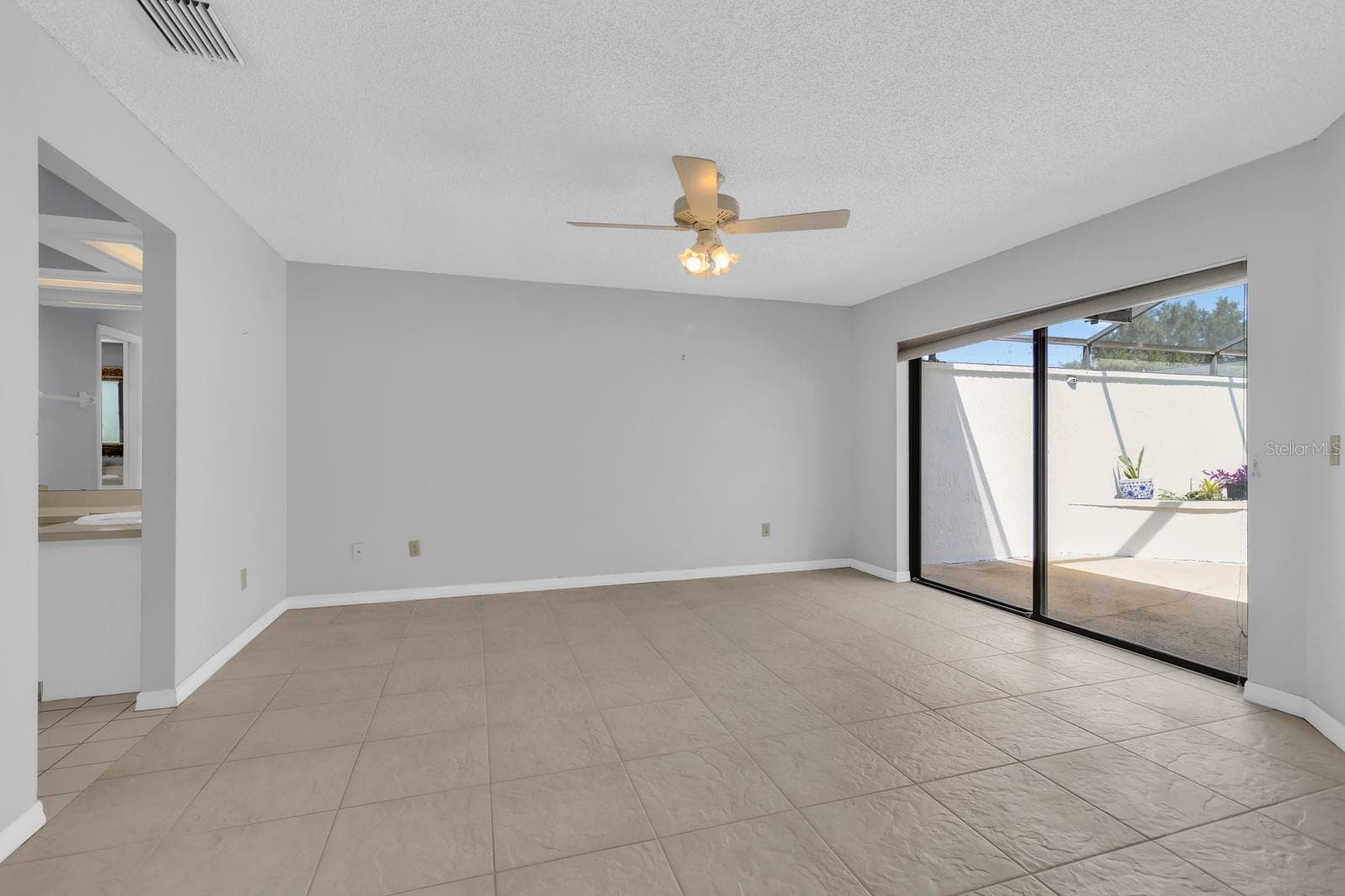 Single Family Residence at 381 HAVERLAKE CIR, APOPKA, photo 20 of 43