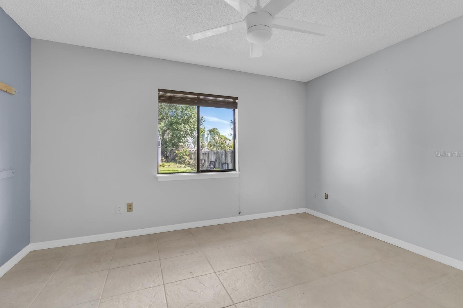 Single Family Residence at 381 HAVERLAKE CIR, APOPKA, photo 26 of 43