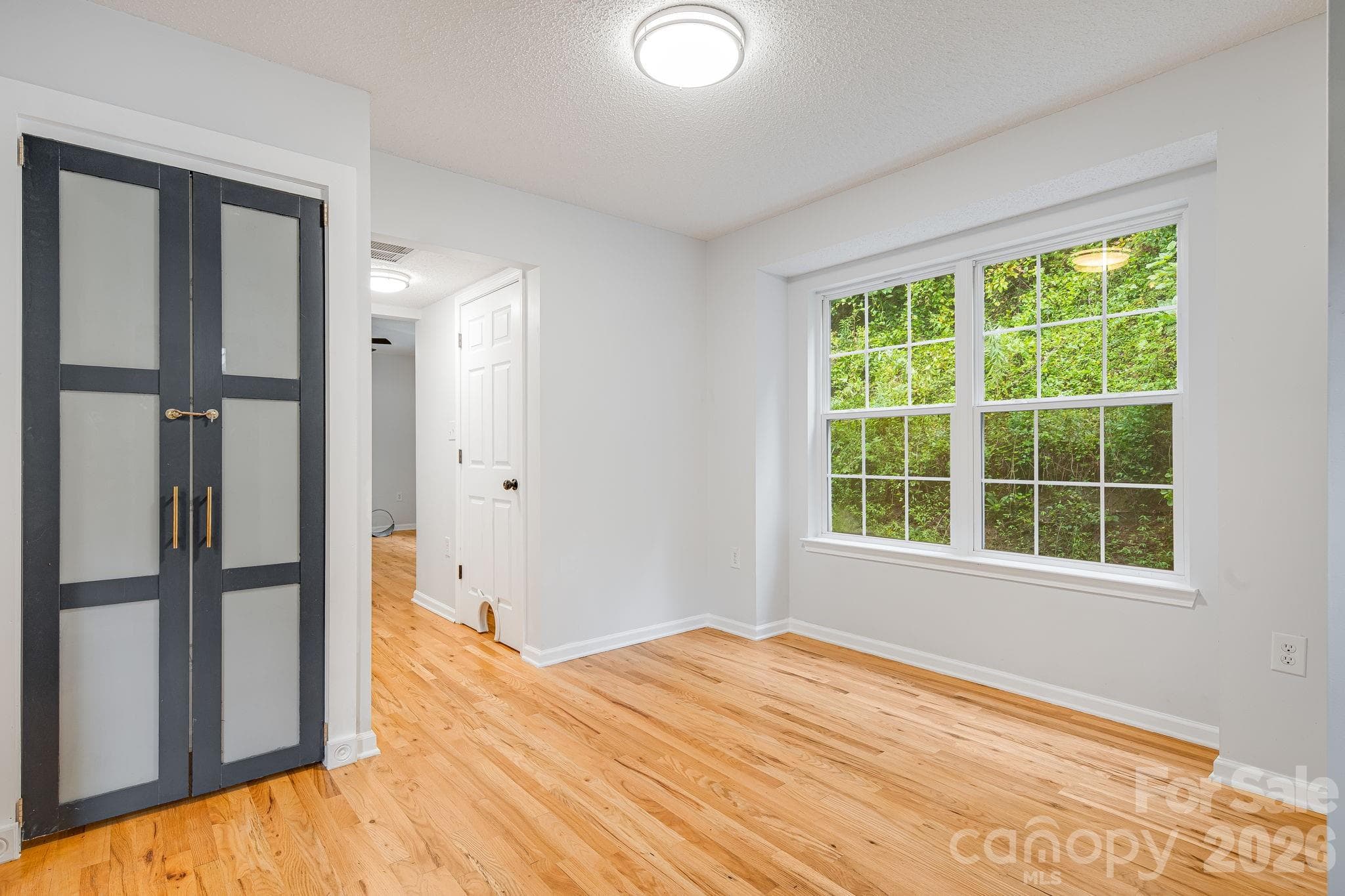 Single Family Residence at Clyde, photo 13 of 75