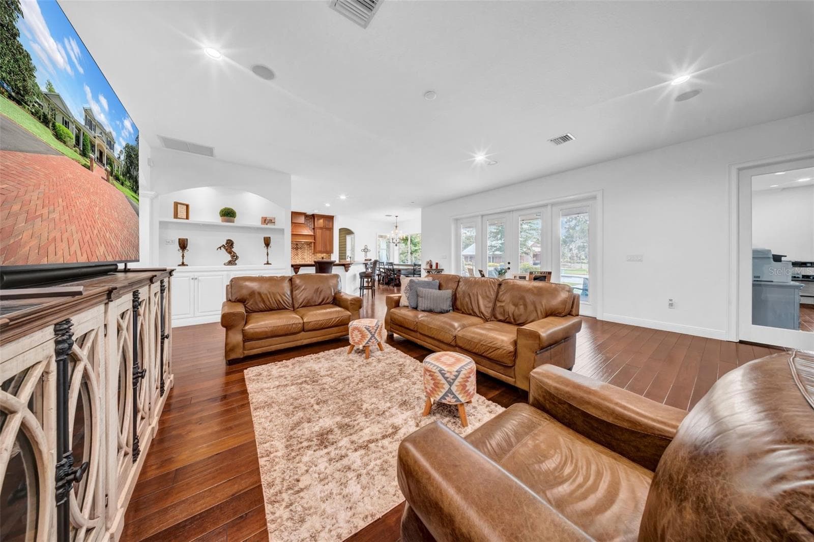 Family Room - 17930 DORMAN RD, LITHIA
