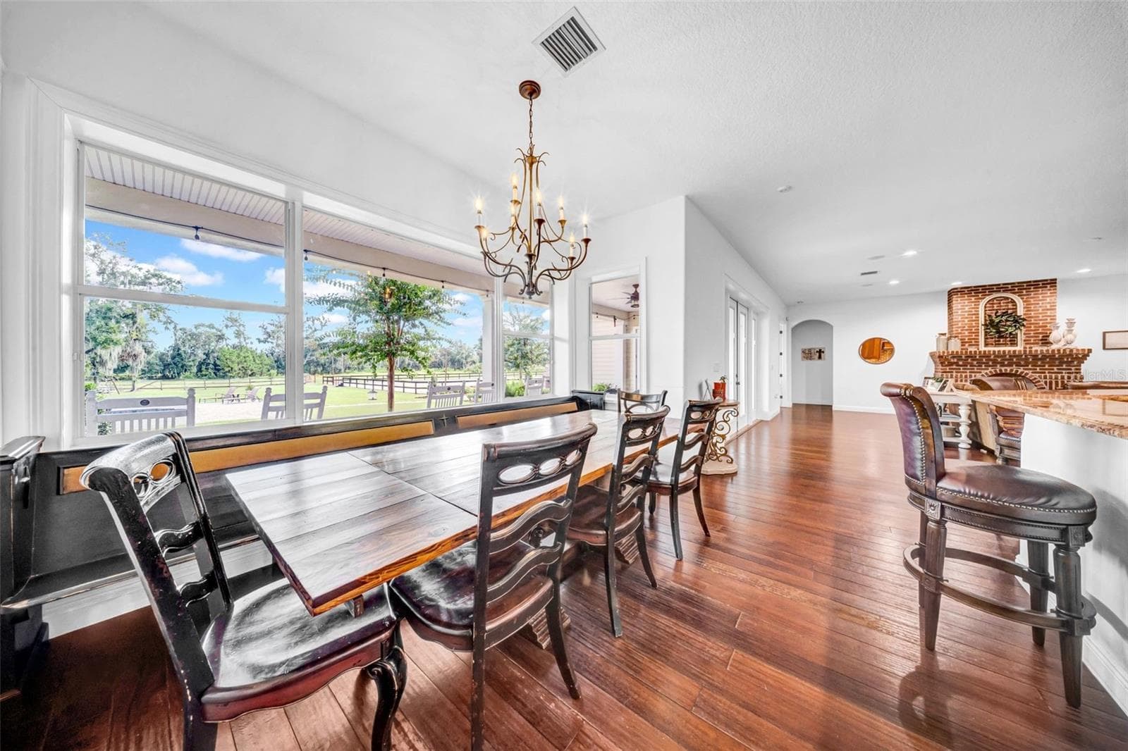 Breakfast Nook - 17930 DORMAN RD, LITHIA