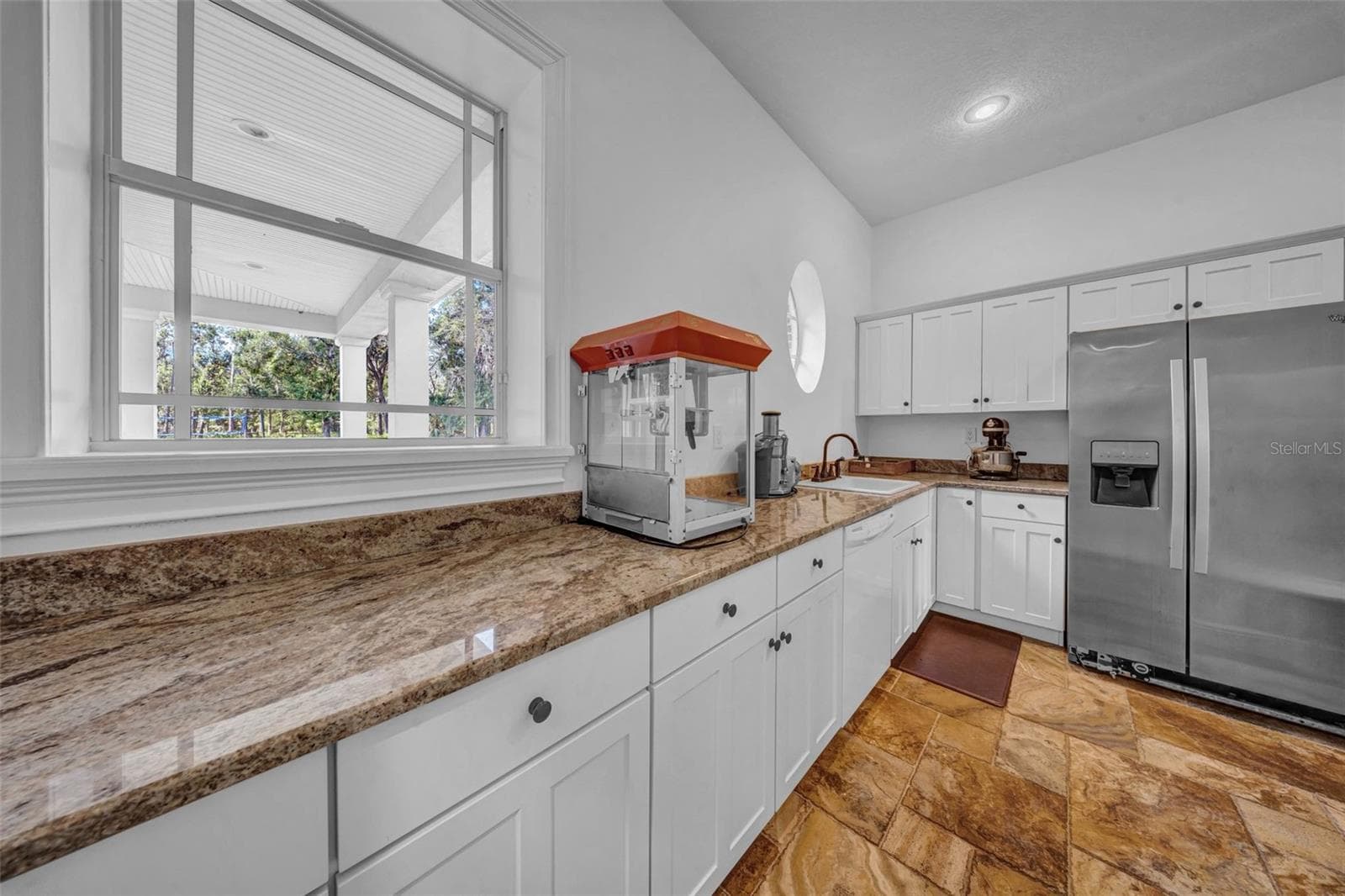 Scullery - 17930 DORMAN RD, LITHIA