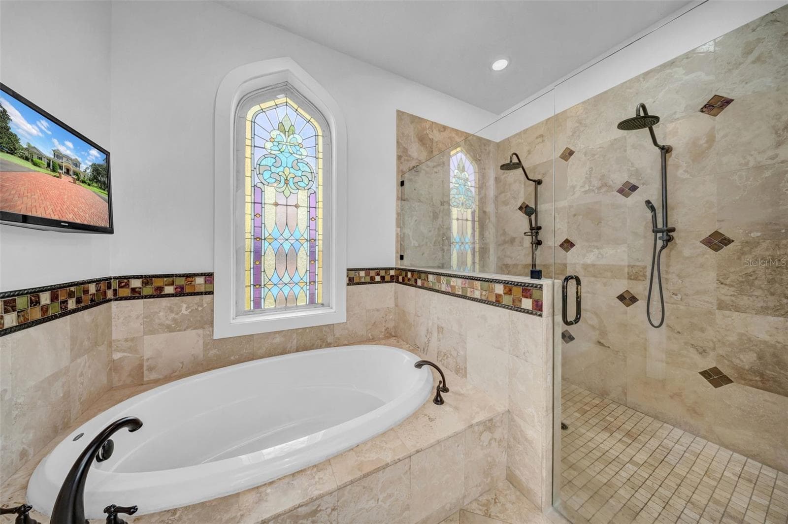 Master Bath - 17930 DORMAN RD, LITHIA