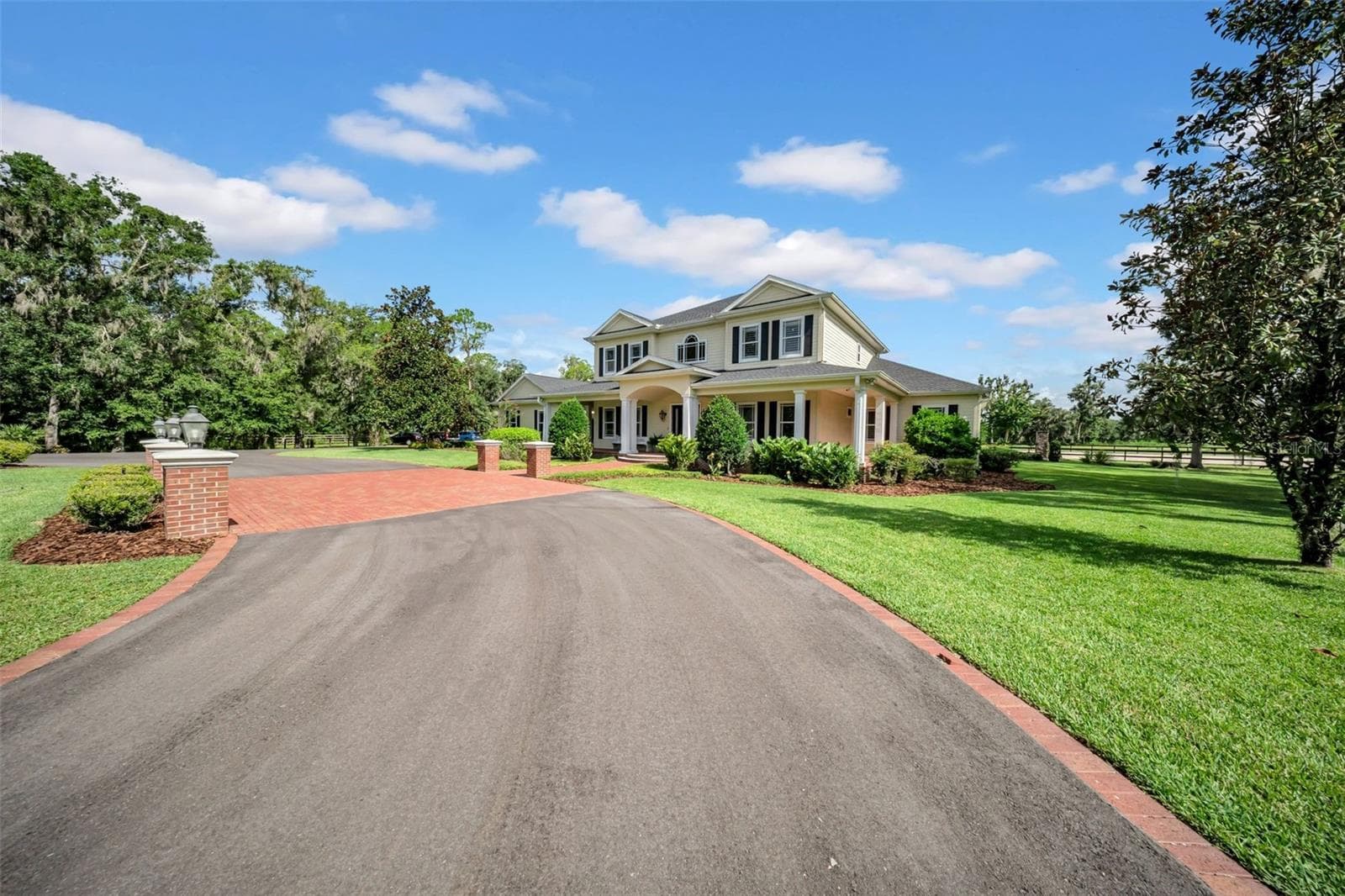Single Family Residence at 17930 DORMAN RD, LITHIA, photo 64 of 79
