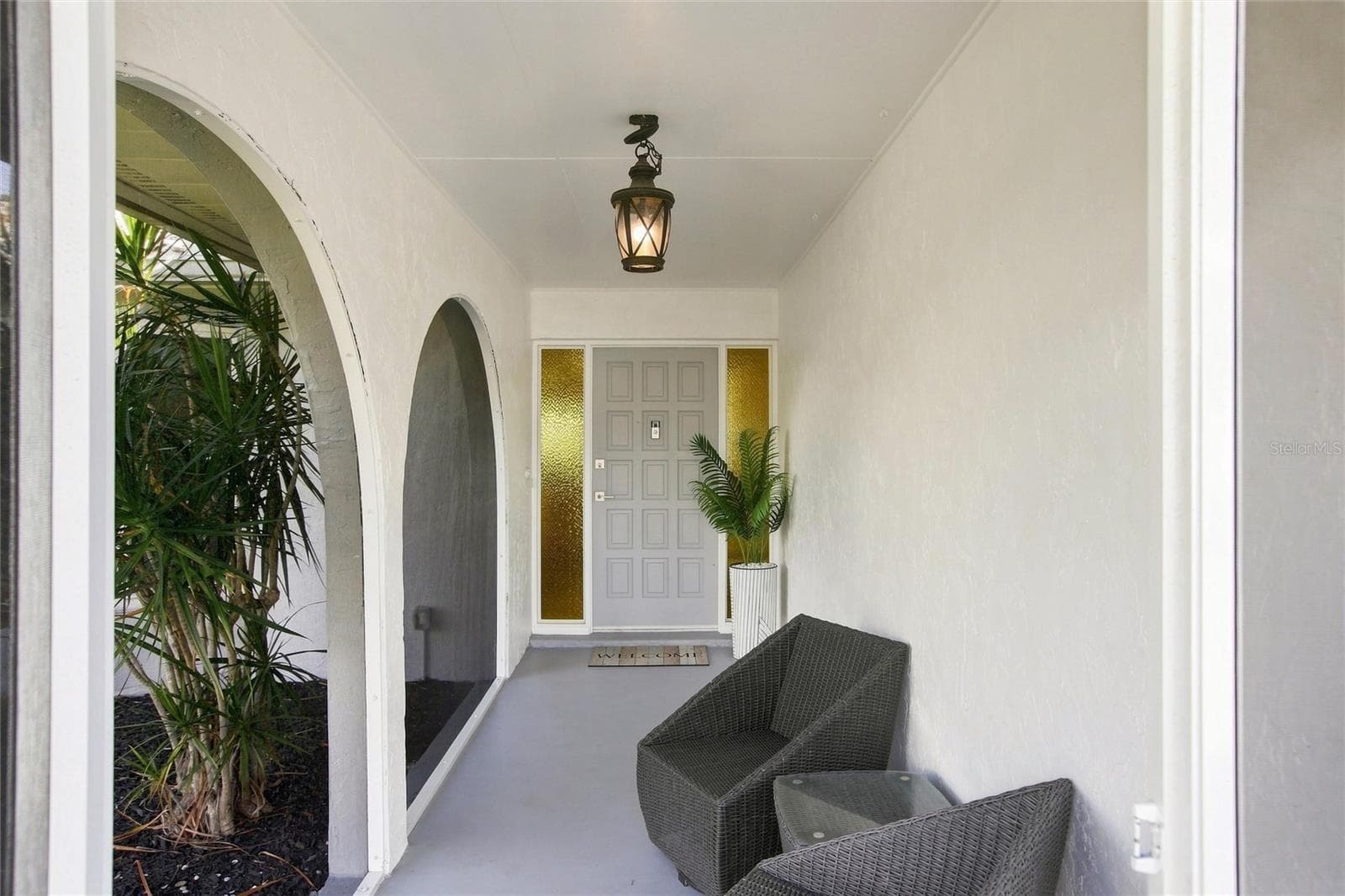 Screened front porch - 302 DEGAS DR, NOKOMIS