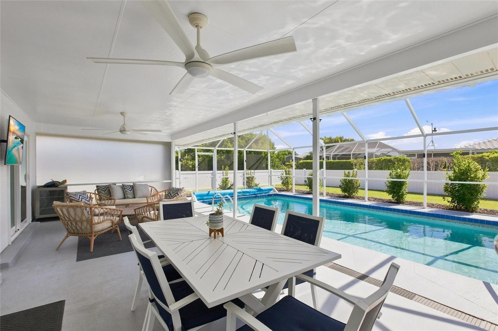 Covered lanai and screened, gas heated pool - 302 DEGAS DR, NOKOMIS