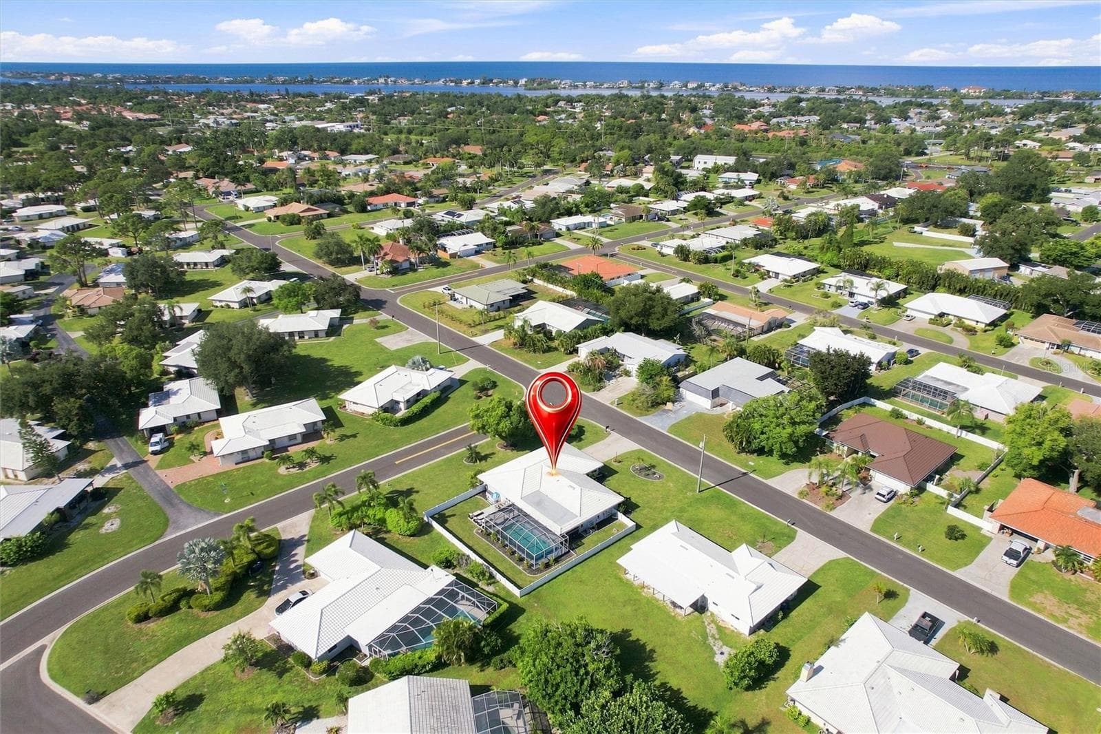 Aerial of home and neighborhood and close vicinity to beach - 302 DEGAS DR, NOKOMIS