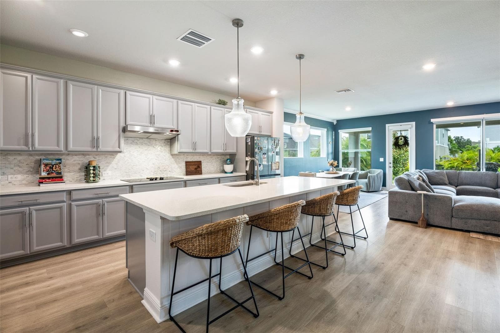 Single Family Residence at 11822 CHEVELON LN, PARRISH, photo 7 of 28