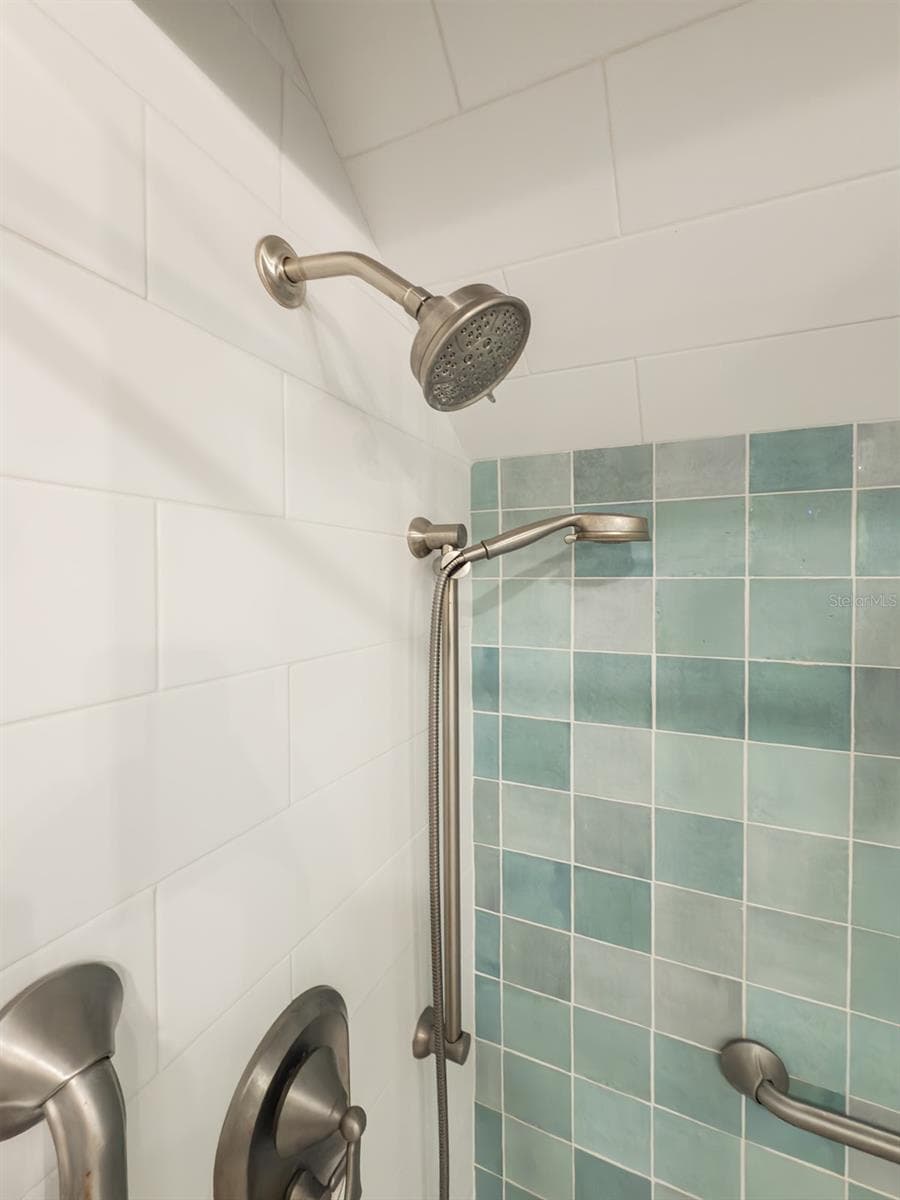 Master Shower Head - 8613 SW 55TH PL, GAINESVILLE