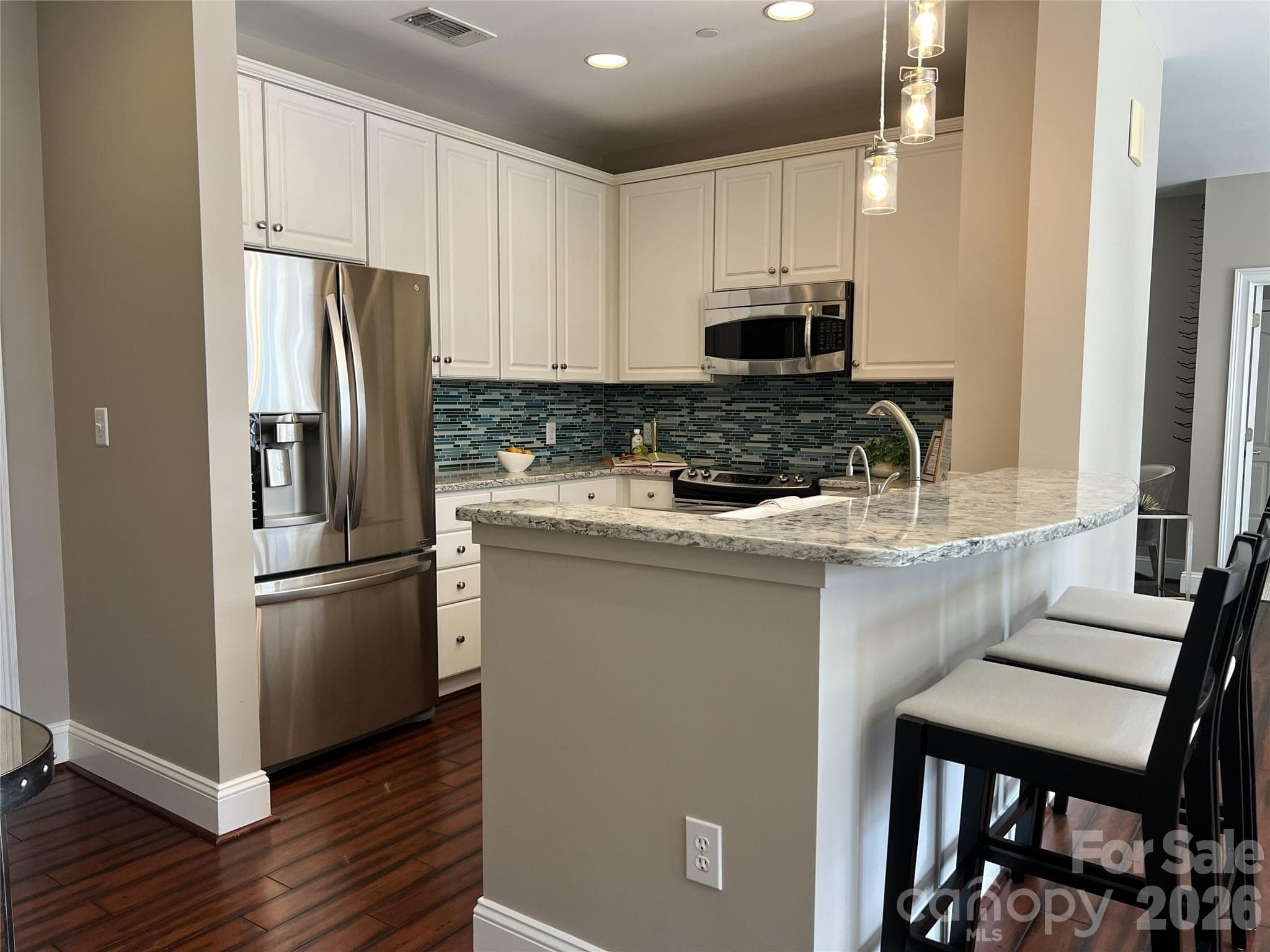 Kitchen Staged - 400 N Church Street, Charlotte