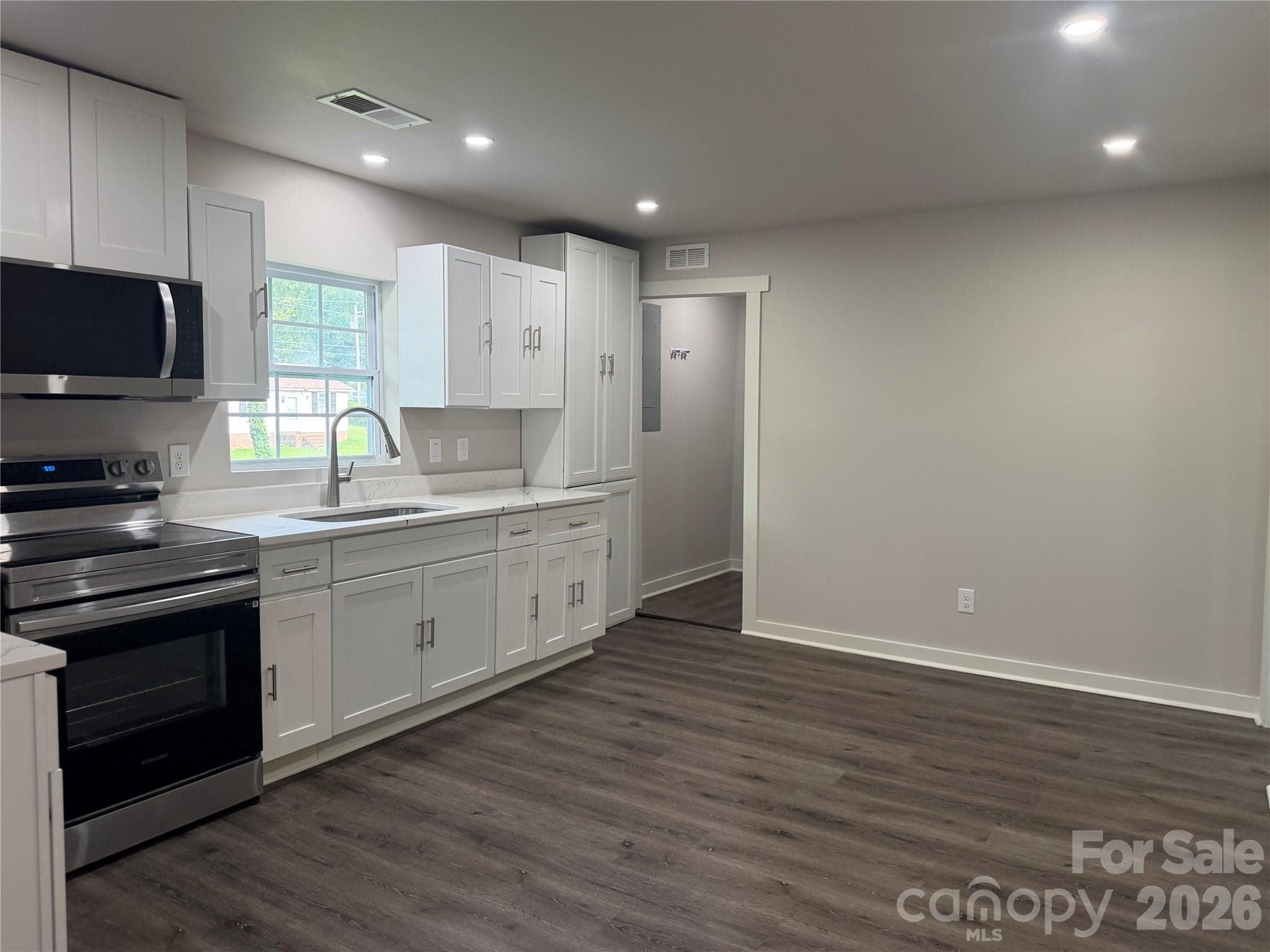 Single Family Residence at Monroe, photo 9 of 17