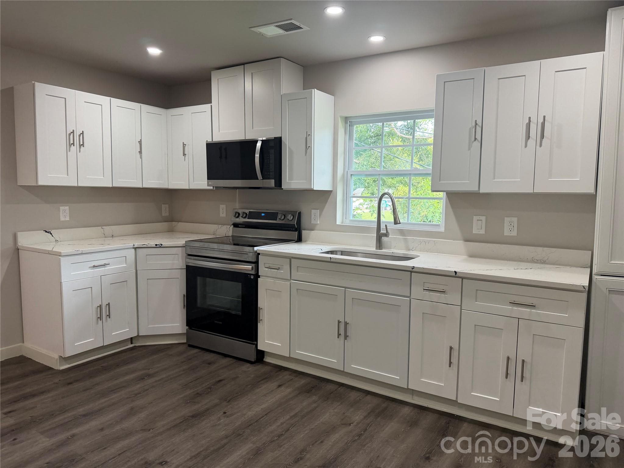 Single Family Residence at Monroe, photo 8 of 17