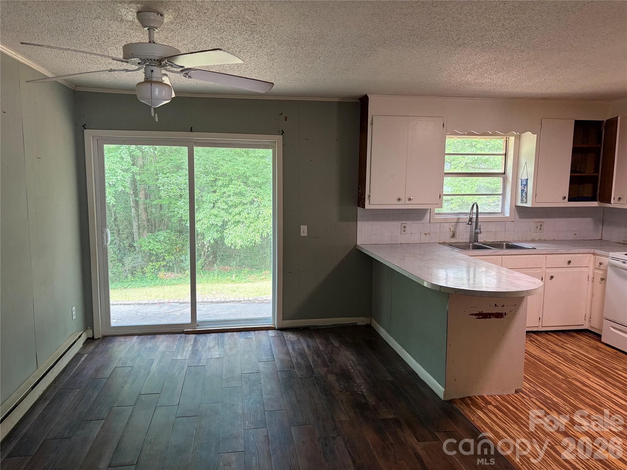 Single Family Residence at 318 Shady Lane, Norwood, photo 3 of 13